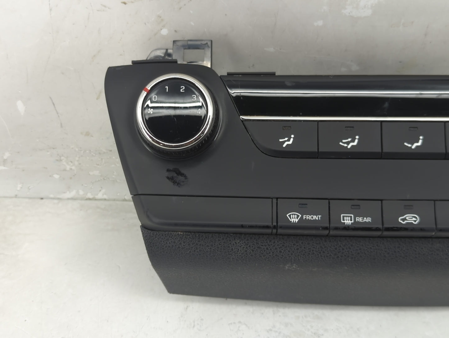2016-2018 Hyundai Tucson Climate Control Module Temperature AC/Heater Replacement P/N:97250-D3111 Fits Fits 2016 2017 2018 O