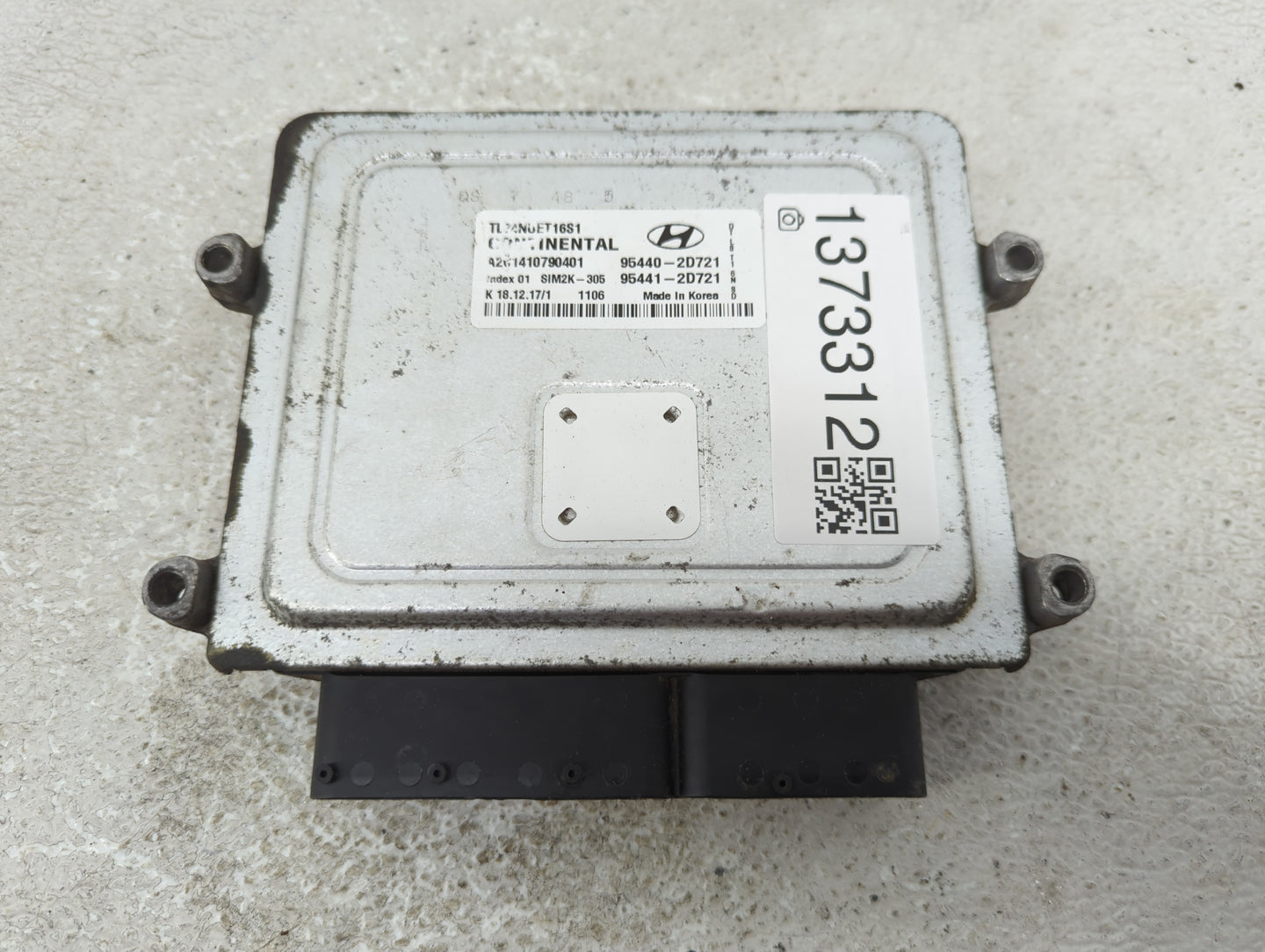 2016-2018 Hyundai Tucson Transmission Control Module Tcu Tcm 95440-2d721 - Oemusedautoparts1.com