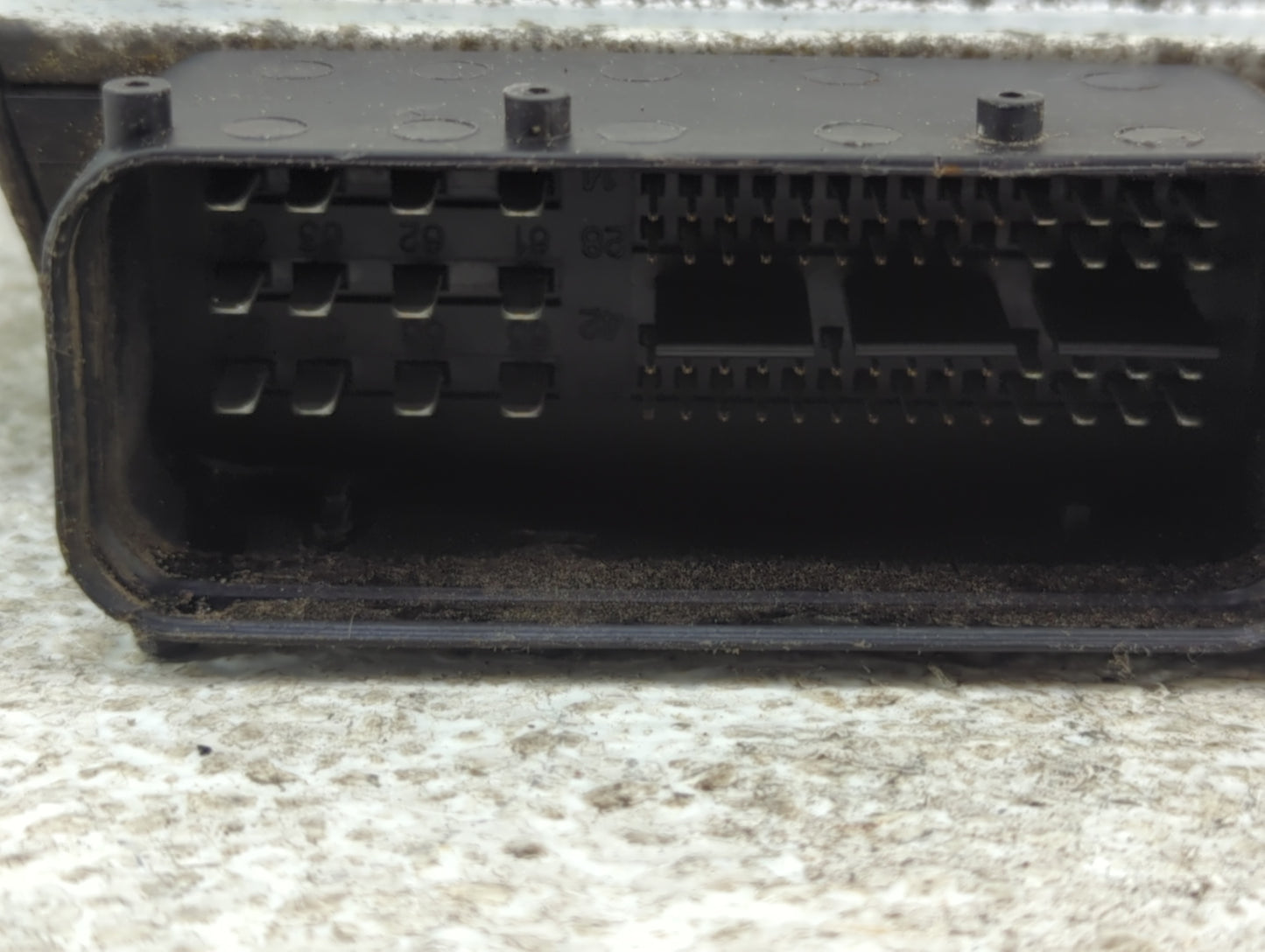 2016-2018 Hyundai Tucson Transmission Control Module Tcu Tcm 95440-2d721 - Oemusedautoparts1.com