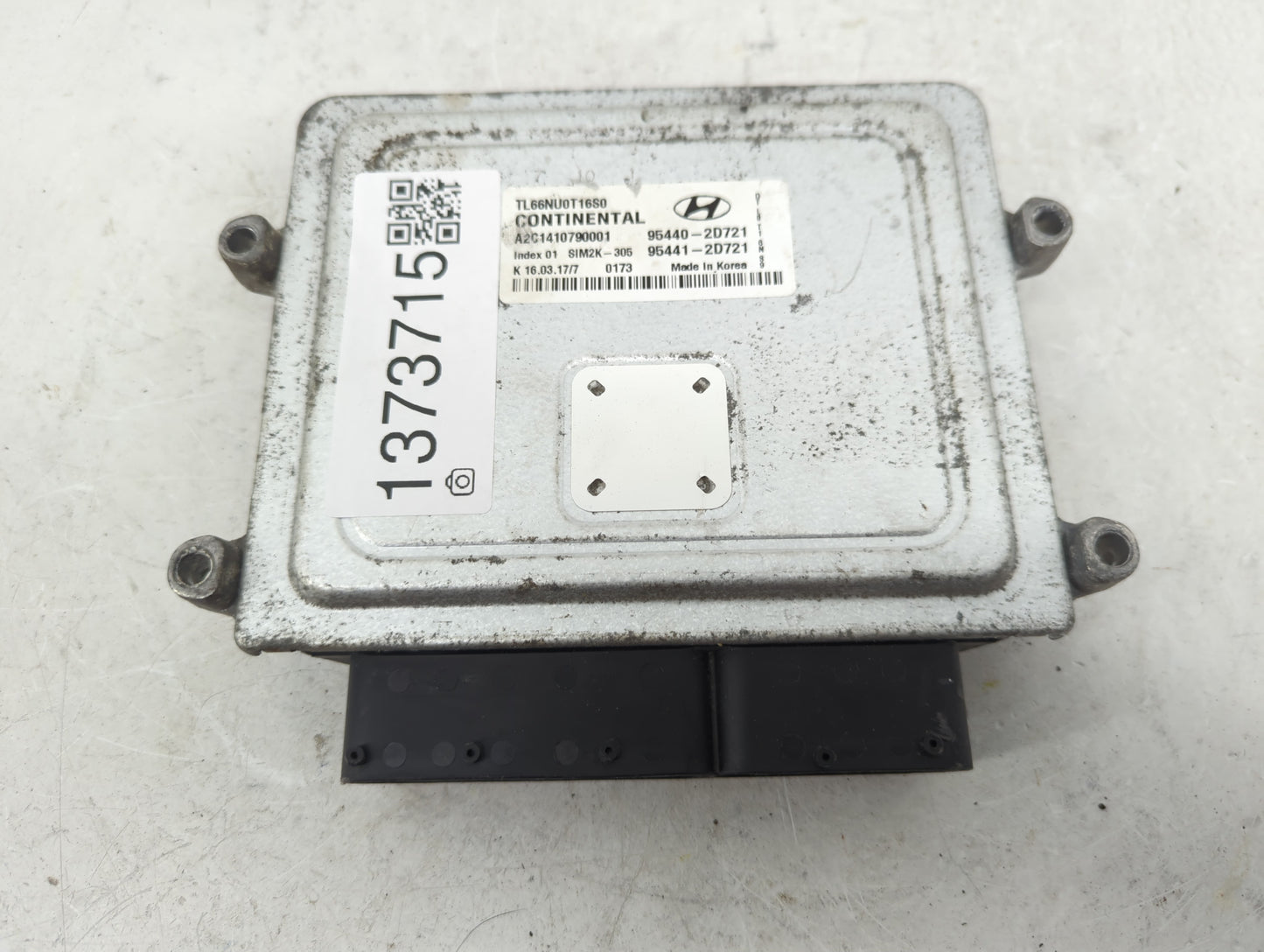 2016-2018 Hyundai Tucson PCM Engine Control Computer ECU ECM PCU OEM P/N:95440-2D721 Fits Fits 2016 2017 2018 OEM Used Auto 