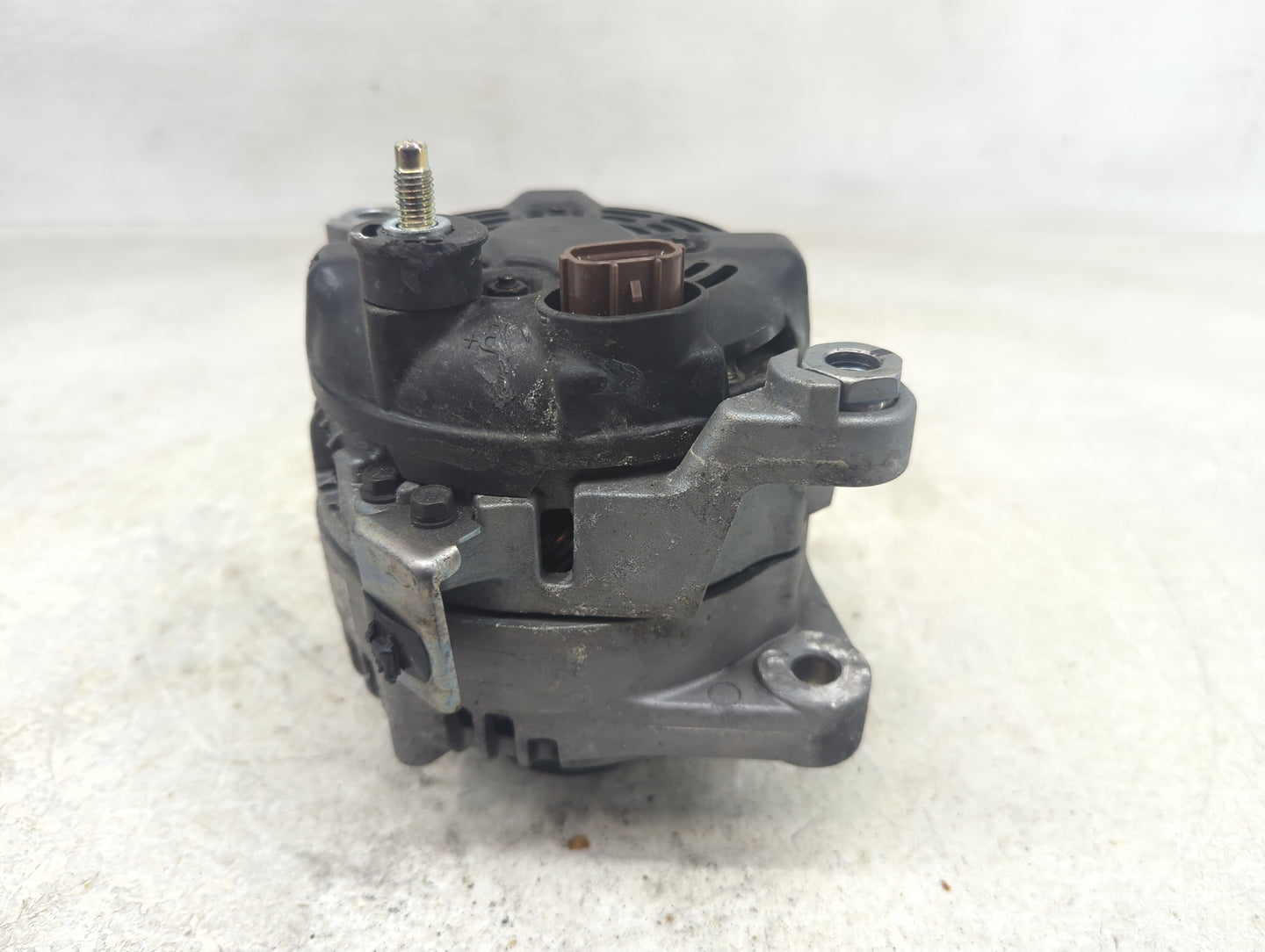 2018-2021 Hyundai Tucson Alternator Replacement Generator Charging Assembly Engine OEM P/N:104211-8591 37300-2G051 Fits OEM 