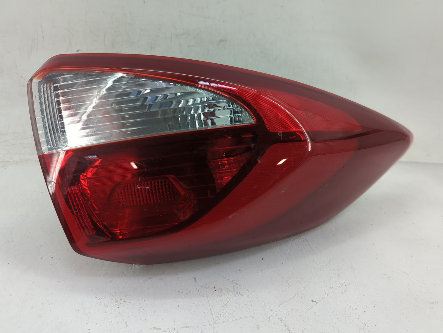 2016-2018 Hyundai Tucson Tail Light Assembly Driver Left OEM P/N:92401-D30 Fits Fits 2016 2017 2018 OEM Used Auto Parts - Oe
