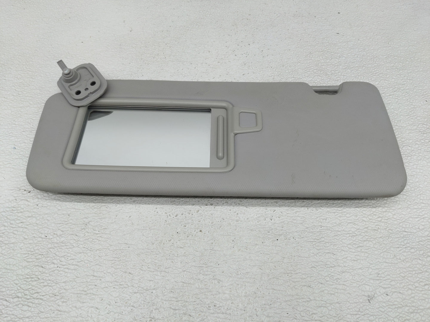 2016-2018 Hyundai Tucson Sun Visor Shade Replacement Driver Left Mirror Fits Fits 2016 2017 2018 OEM Used Auto Parts - Oemus
