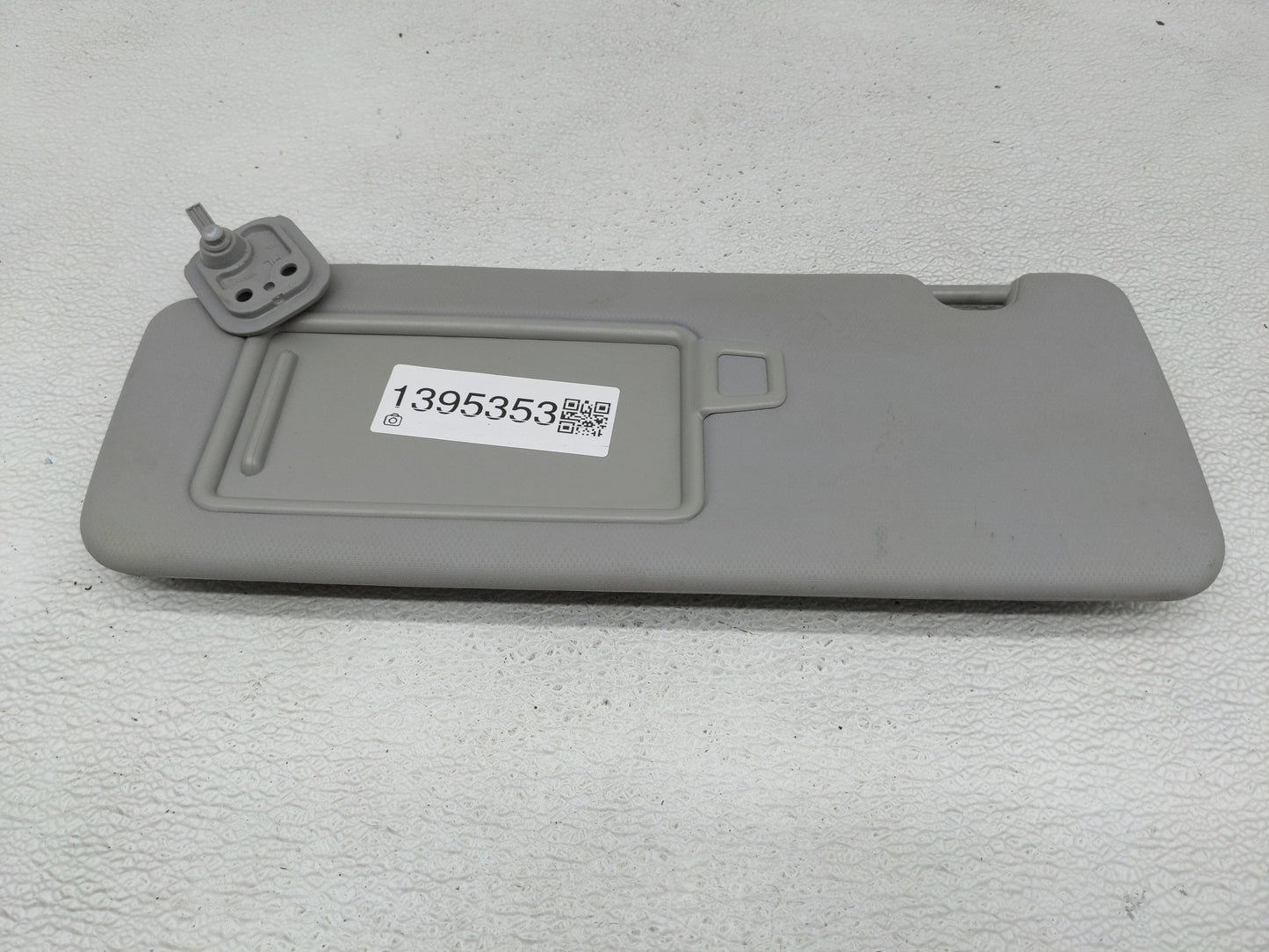 2016-2018 Hyundai Tucson Sun Visor Shade Replacement Driver Left Mirror Fits Fits 2016 2017 2018 OEM Used Auto Parts - Oemus
