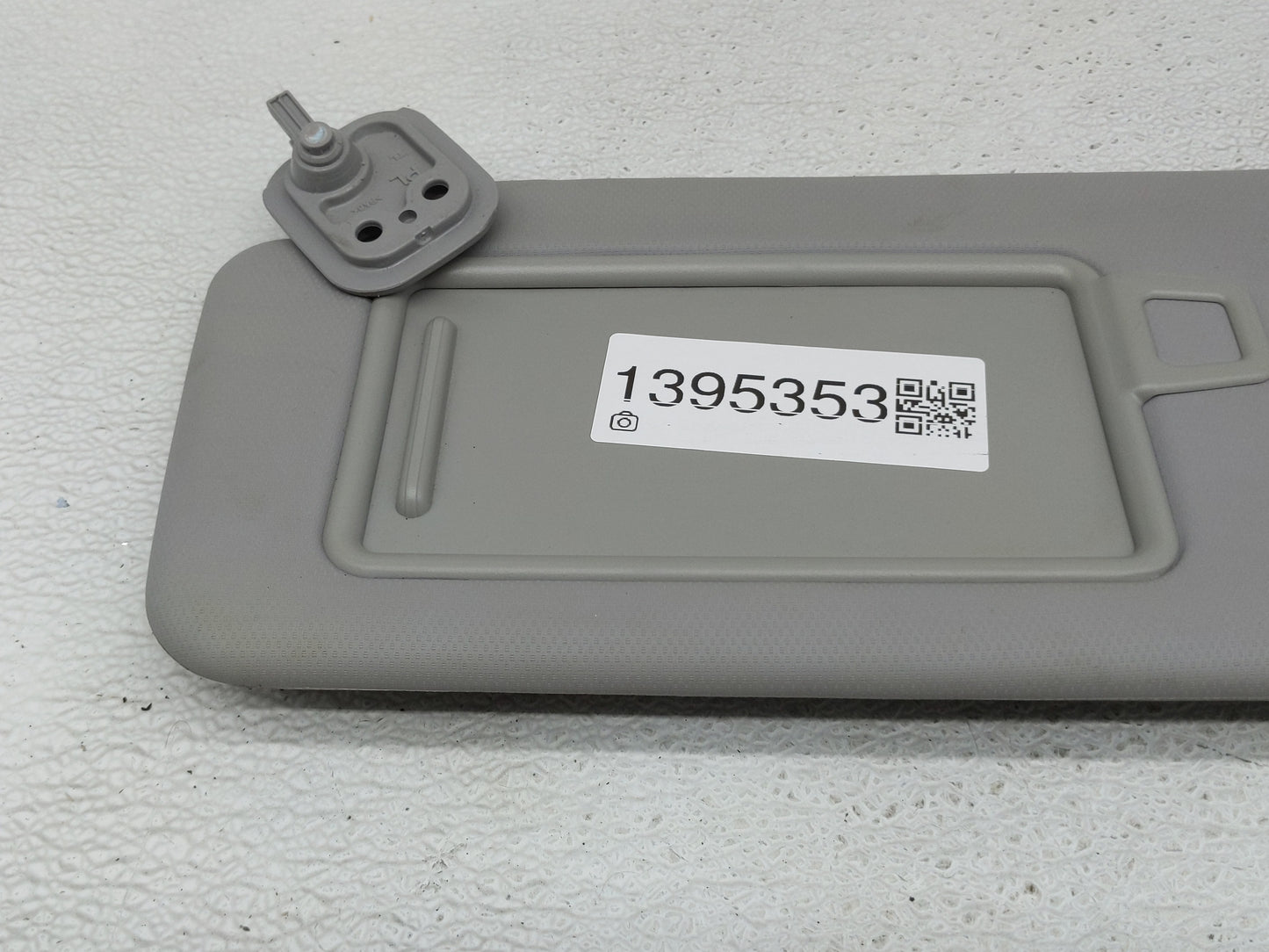 2016-2018 Hyundai Tucson Sun Visor Shade Replacement Driver Left Mirror Fits Fits 2016 2017 2018 OEM Used Auto Parts - Oemus