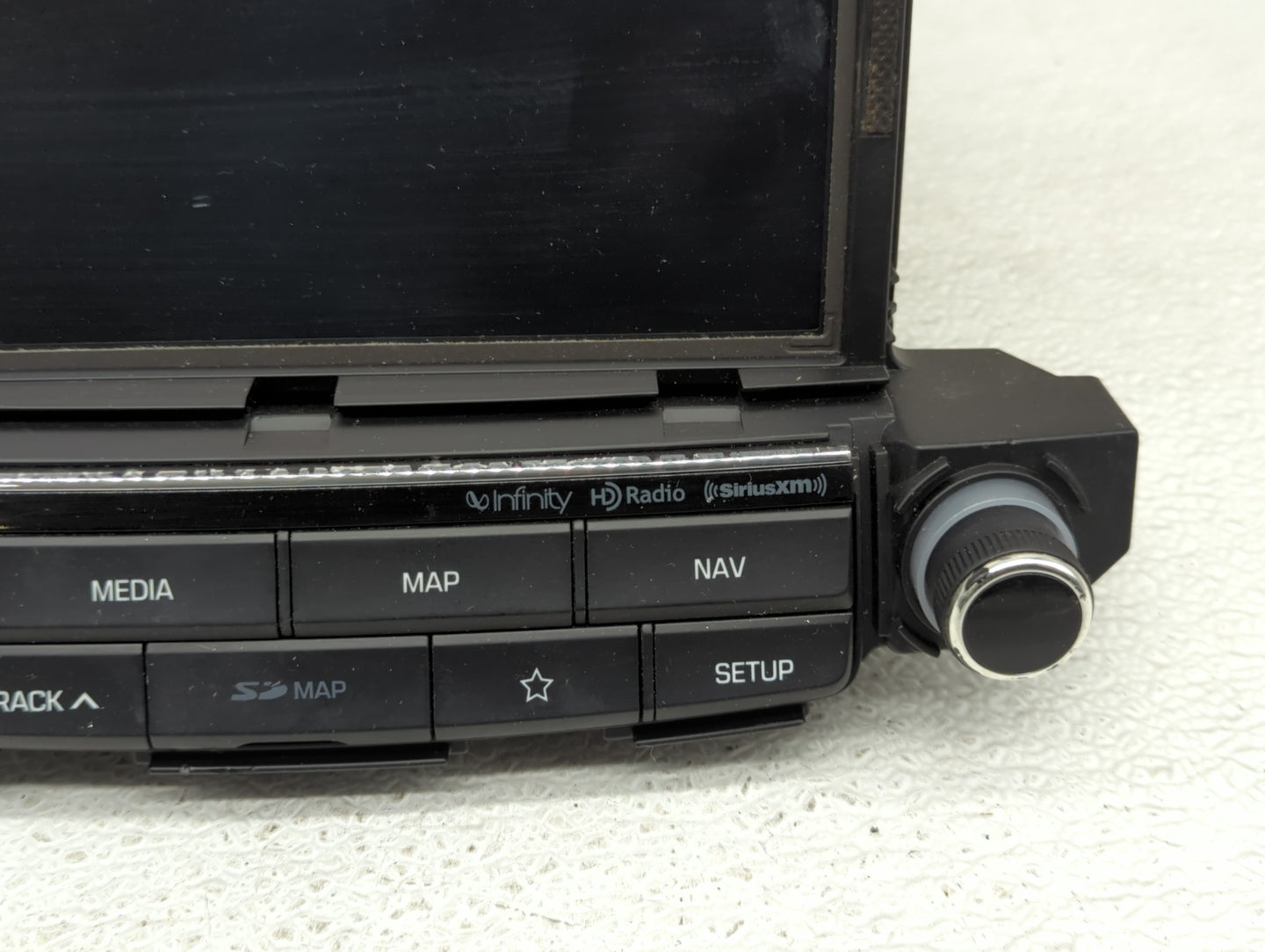 2018 Hyundai Tucson Radio AM FM Cd Player Receiver Replacement P/N:96560-D33504X Fits OEM Used Auto Parts - Oemusedautoparts