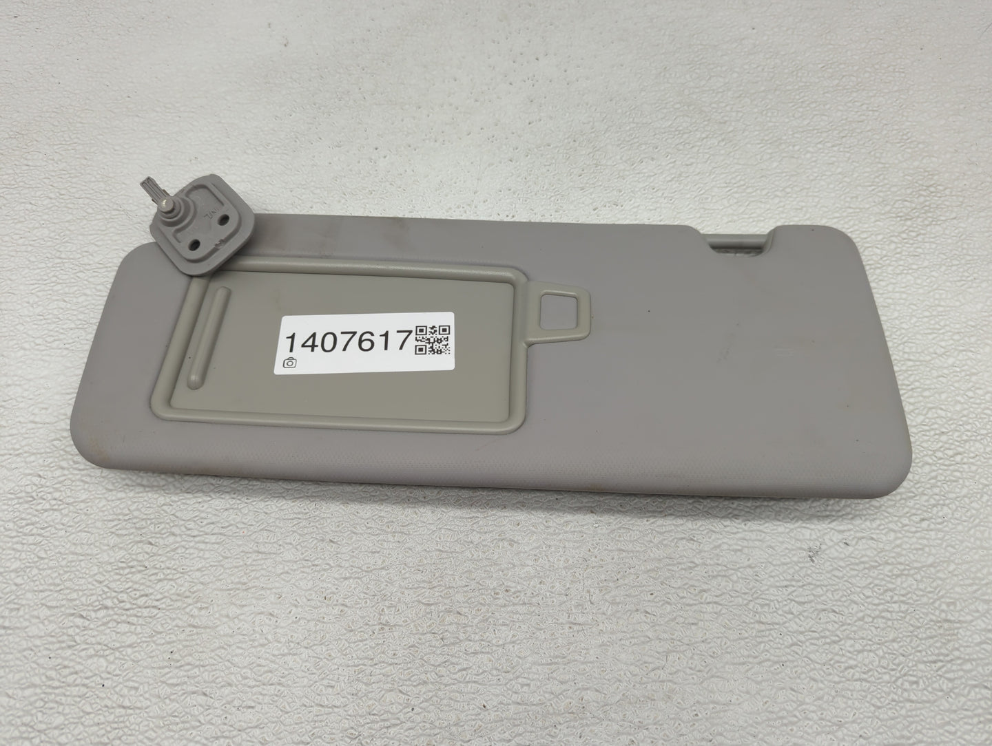 2016-2018 Hyundai Tucson Sun Visor Shade Replacement Driver Left Mirror Fits Fits 2016 2017 2018 OEM Used Auto Parts - Oemus