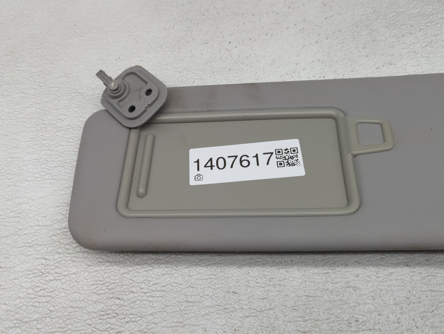 2016-2018 Hyundai Tucson Sun Visor Shade Replacement Driver Left Mirror Fits Fits 2016 2017 2018 OEM Used Auto Parts - Oemus