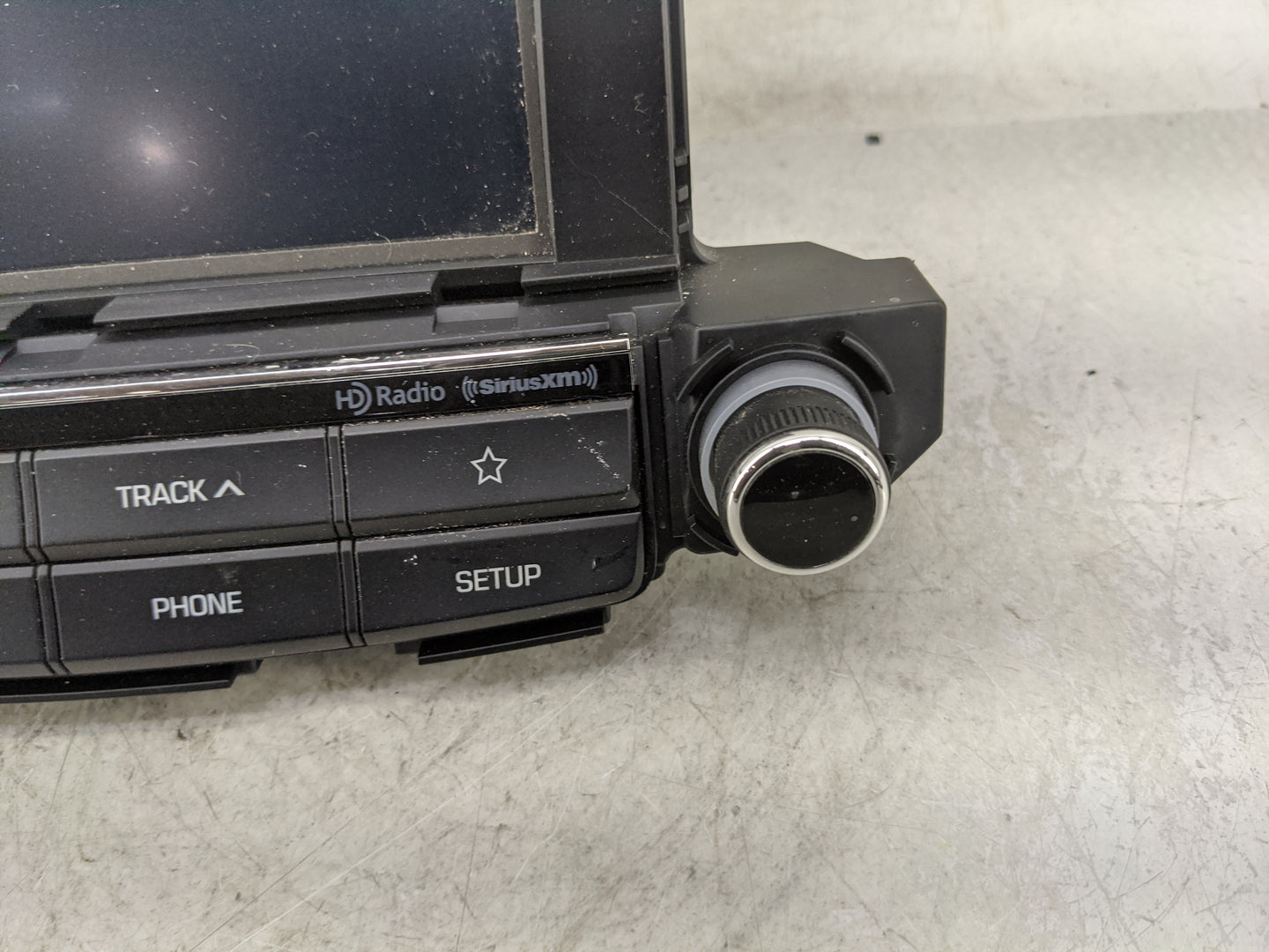 2018 Hyundai Tucson Radio AM FM Cd Player Receiver Replacement P/N:96160-D31004X Fits OEM Used Auto Parts - Oemusedautoparts