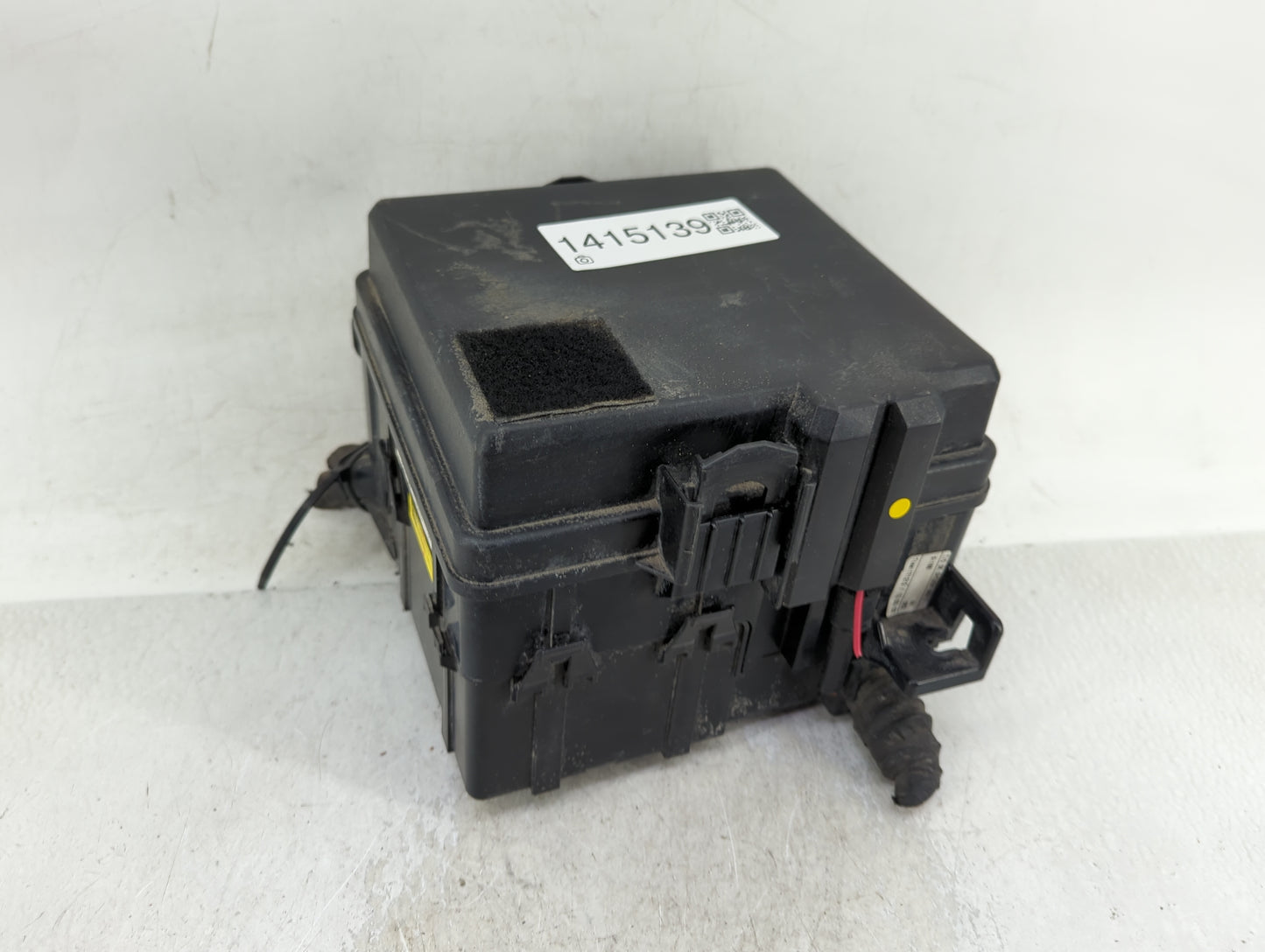 2016-2018 Hyundai Tucson Fusebox Fuse Box Panel Relay Module P/N:91422D3172 Fits Fits 2016 2017 2018 OEM Used Auto Parts - O