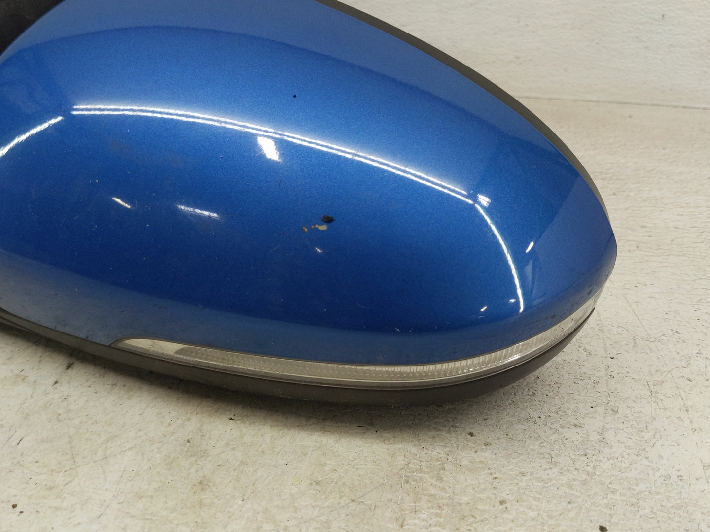 2016-2018 Hyundai Tucson Driver Side View Mirror - Left Door Mirror OEM Used - Oemusedautoparts1.com