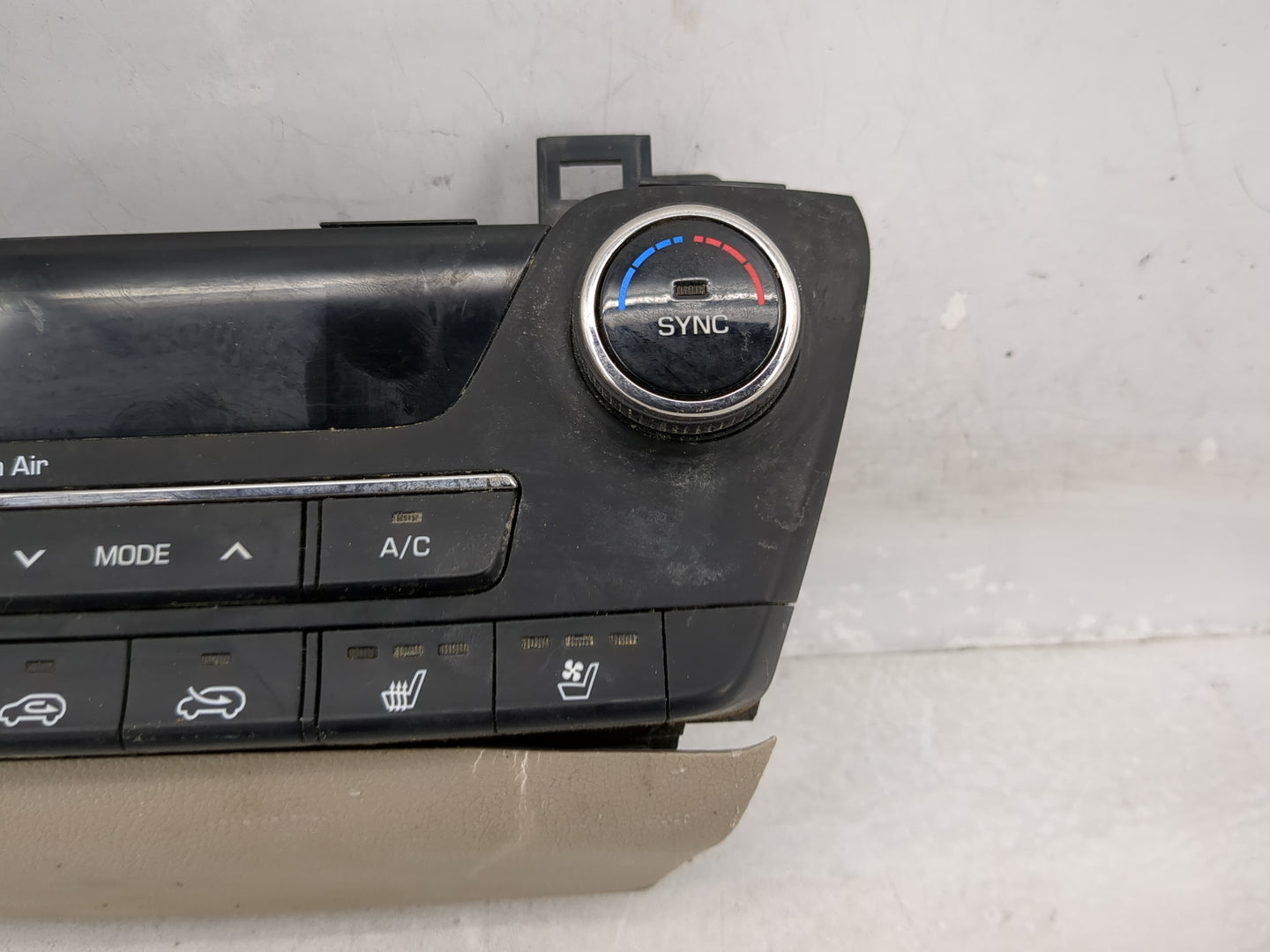 2016-2018 Hyundai Tucson Climate Control Module Temperature AC/Heater Replacement P/N:97250-D3581 Fits Fits 2016 2017 2018 O