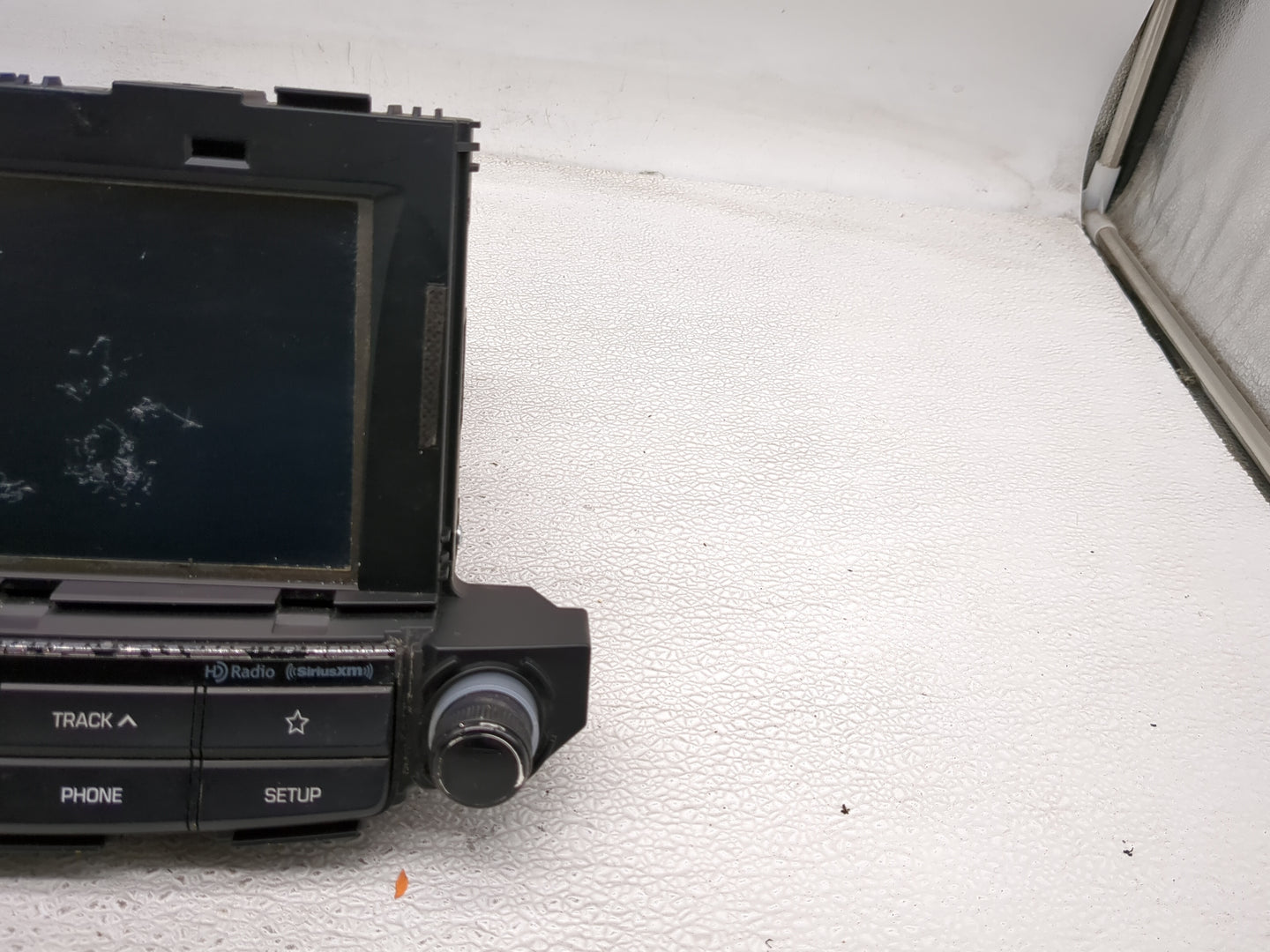 2018 Hyundai Tucson Radio AM FM Cd Player Receiver Replacement P/N:96180-D33004X Fits OEM Used Auto Parts - Oemusedautoparts