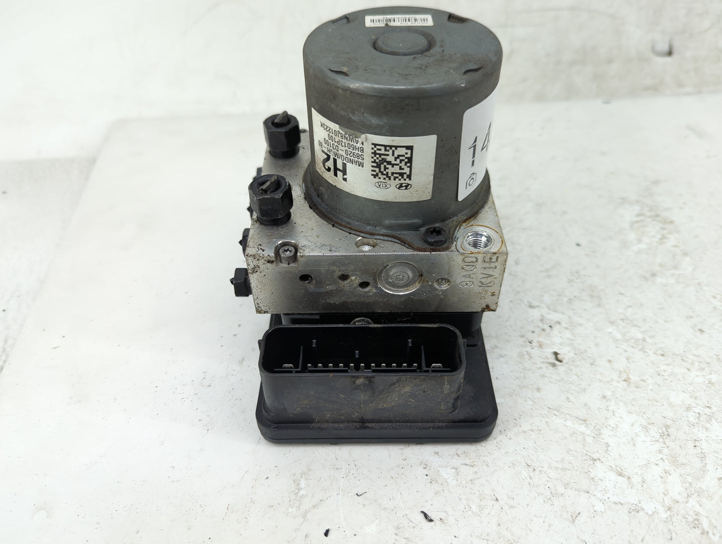 2016-2018 Hyundai Tucson ABS Pump Control Module Replacement P/N:BE6003P100 58920-D3100, 58920-D3160 Fits Fits 2016 2017 201