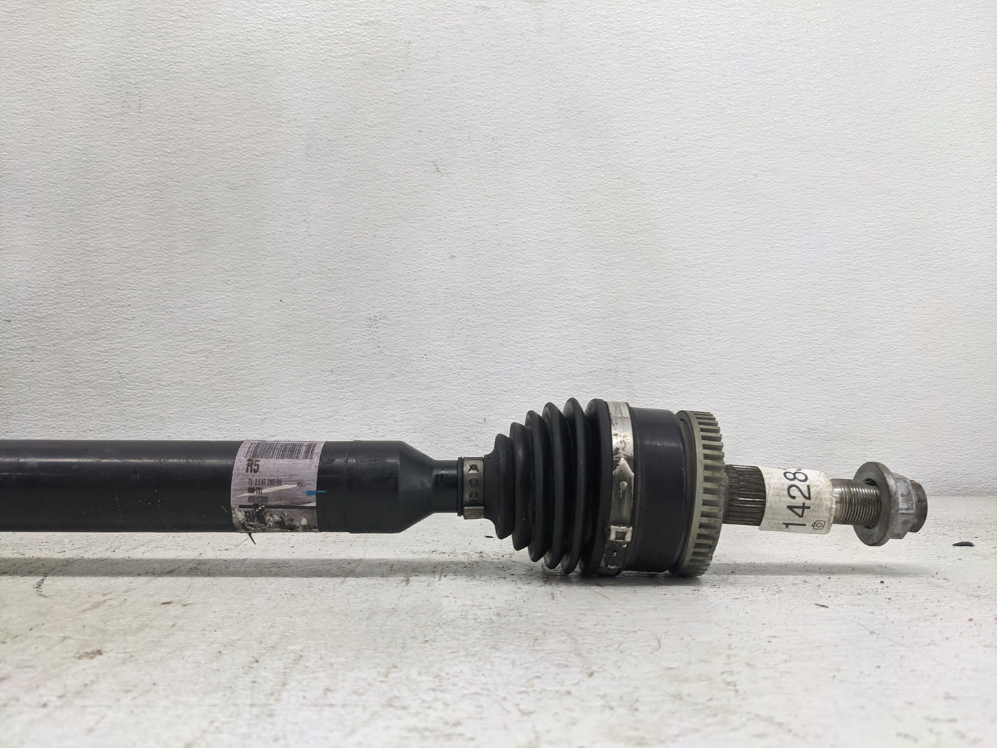 2016-2021 Hyundai Tucson Axle Shaft Front Passenger Cv C/v - Oemusedautoparts1.com