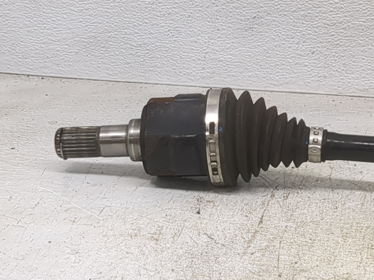 2016-2021 Hyundai Tucson Axle Shaft Rear Driver Cv C/v 1428424 - Oemusedautoparts1.com