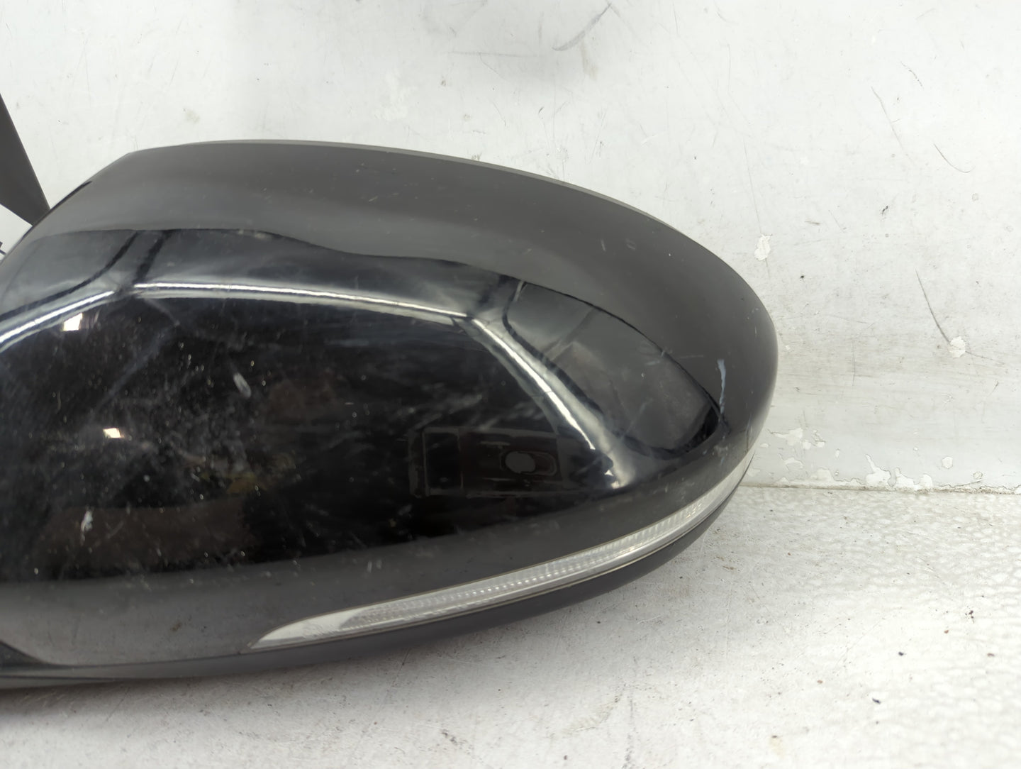 2016-2018 Hyundai Tucson Driver Side View Mirror - Left Door Mirror OEM Used - Oemusedautoparts1.com