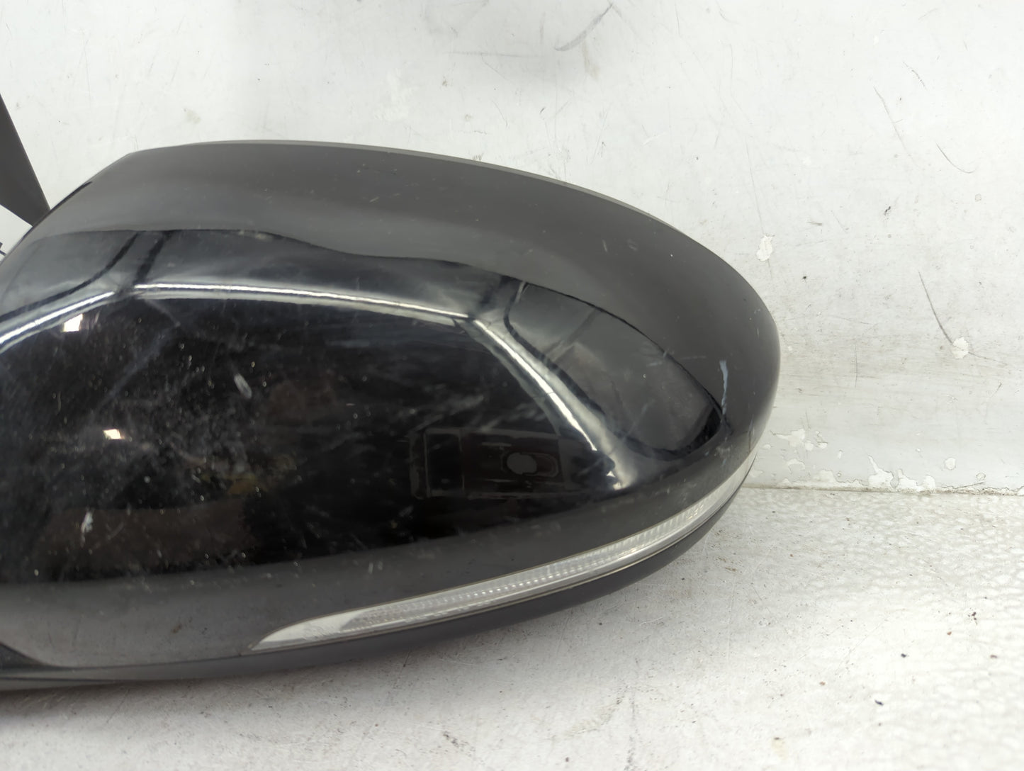 2016-2018 Hyundai Tucson Driver Side View Mirror - Left Door Mirror OEM Used - Oemusedautoparts1.com