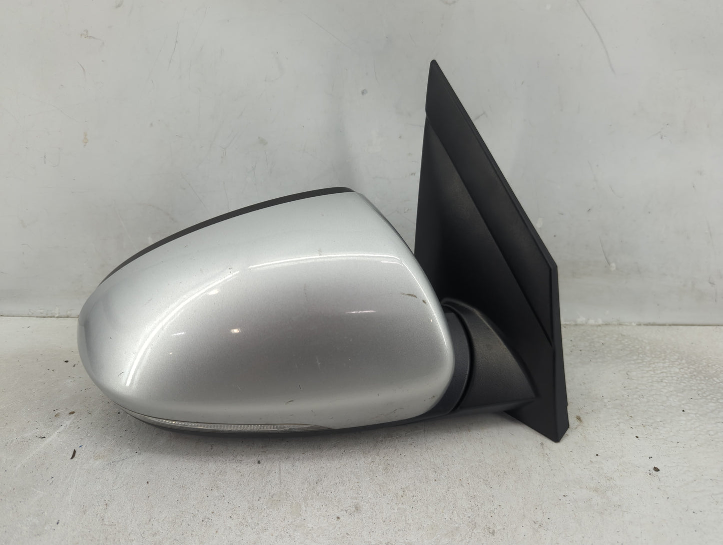 2016-2018 Hyundai Tucson Passenger Side View Mirror - Right Door Mirror OEM Used - Oemusedautoparts1.com