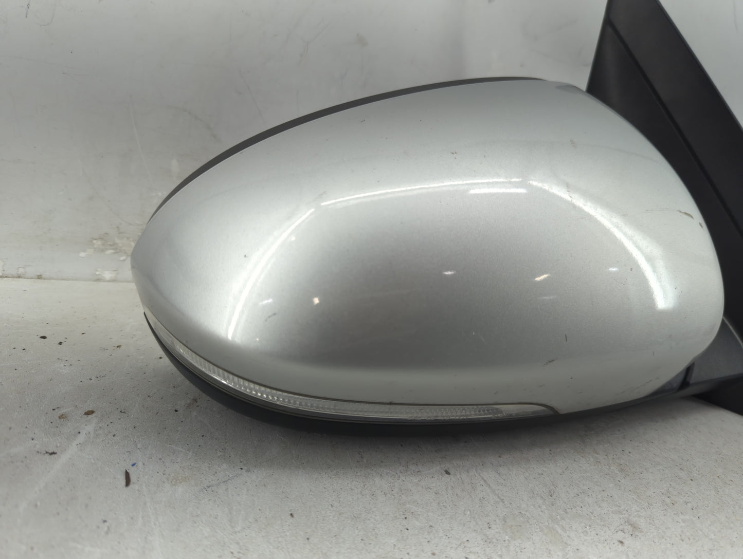 2016-2018 Hyundai Tucson Passenger Side View Mirror - Right Door Mirror OEM Used - Oemusedautoparts1.com