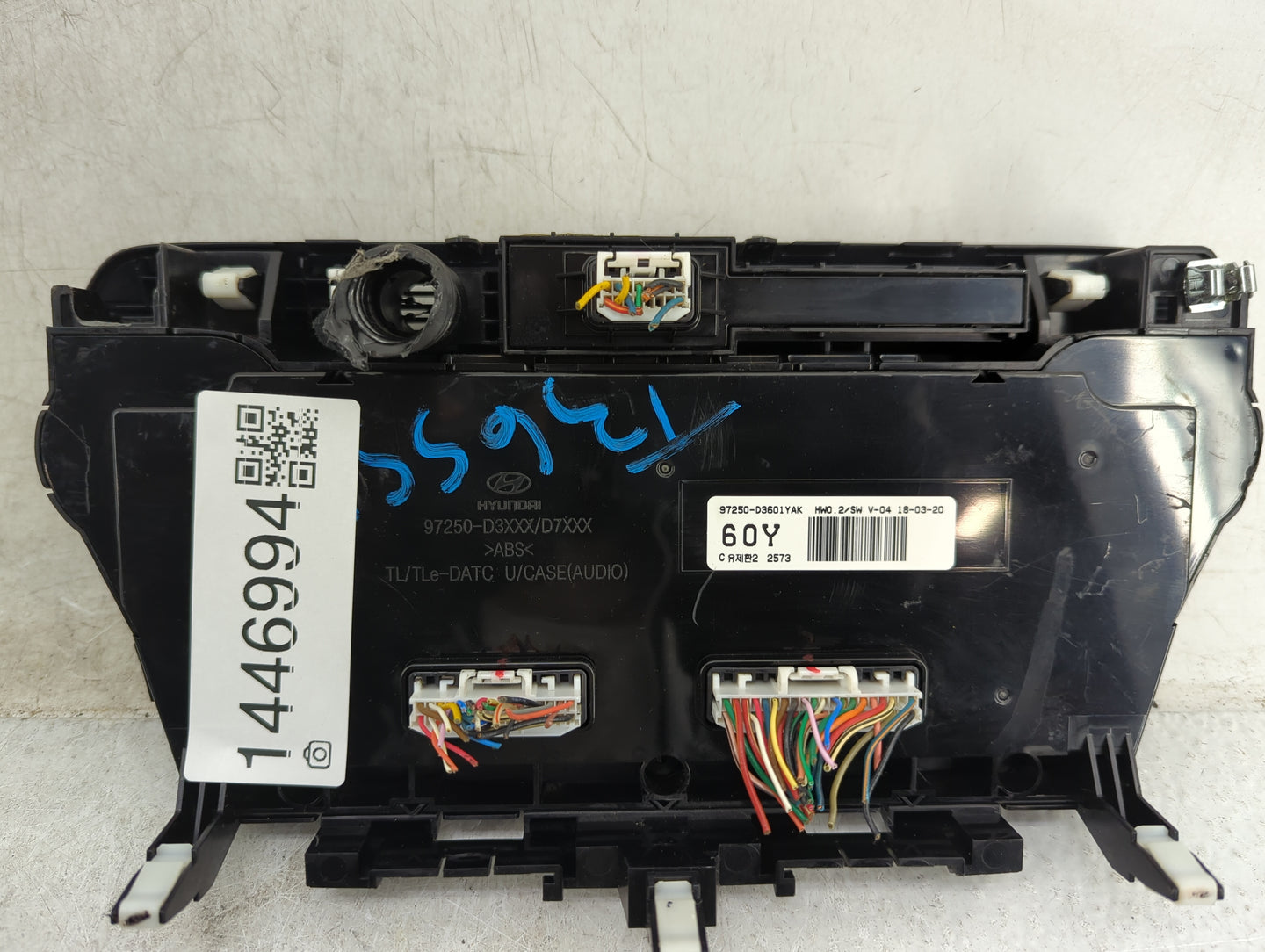 2018 Hyundai Tucson Climate Control Module Temperature AC/Heater Replacement P/N:97250-D3601YAK Fits OEM Used Auto Parts - O