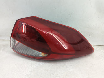 2016-2018 Hyundai Tucson Tail Light Assembly Passenger Right OEM P/N:92402-D30 Fits Fits 2016 2017 2018 OEM Used Auto Parts 