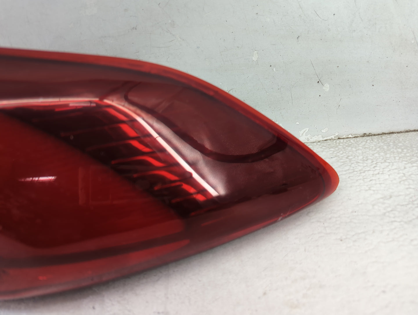 2016-2018 Hyundai Tucson Tail Light Assembly Passenger Right OEM P/N:92402-D30 Fits Fits 2016 2017 2018 OEM Used Auto Parts 