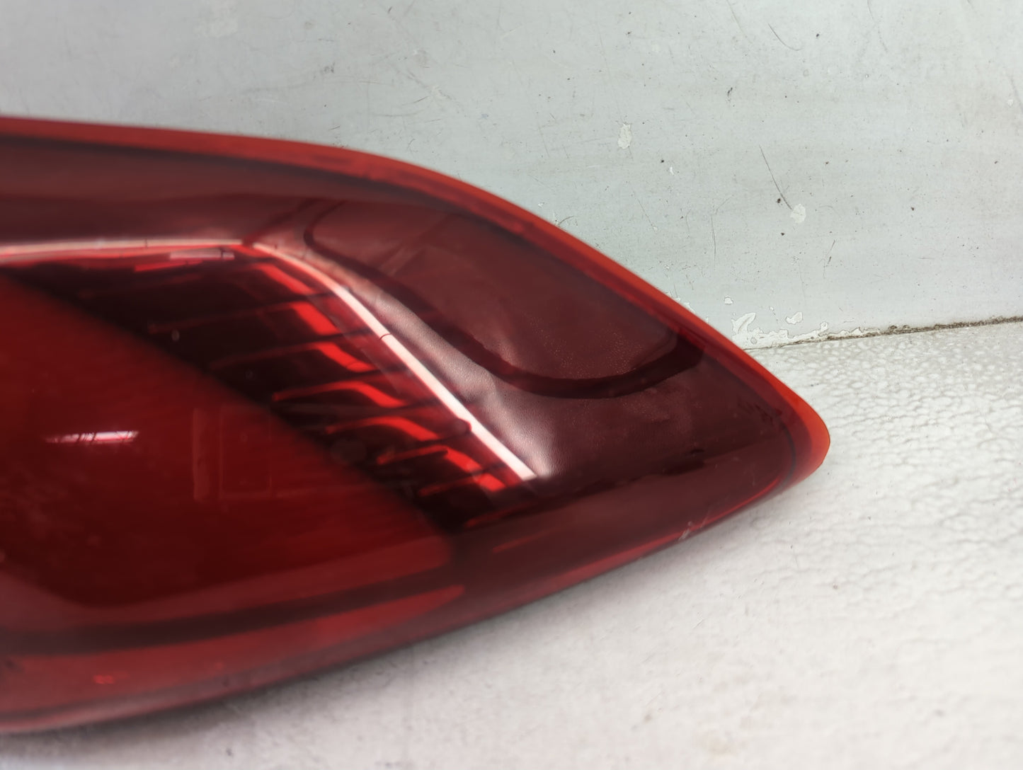 2016-2018 Hyundai Tucson Tail Light Assembly Passenger Right OEM P/N:92402-D30 Fits Fits 2016 2017 2018 OEM Used Auto Parts 