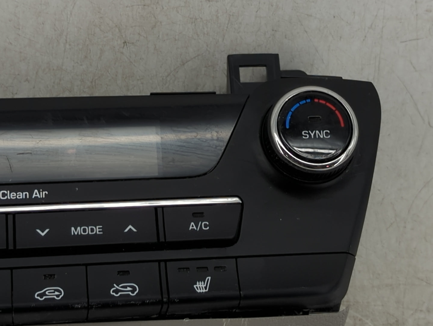 2018 Hyundai Tucson Climate Control Module Temperature AC/Heater Replacement P/N:97250-D3XXX/D7XXX Fits OEM Used Auto Parts 