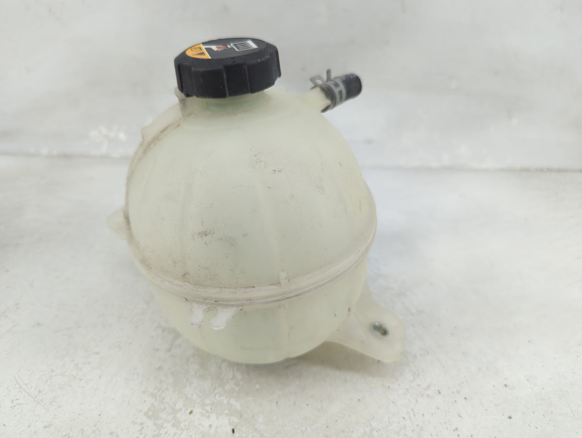 2016-2021 Hyundai Tucson Radiator Coolant Overflow Expansion Tank Bottle 1465706 - Oemusedautoparts1.com