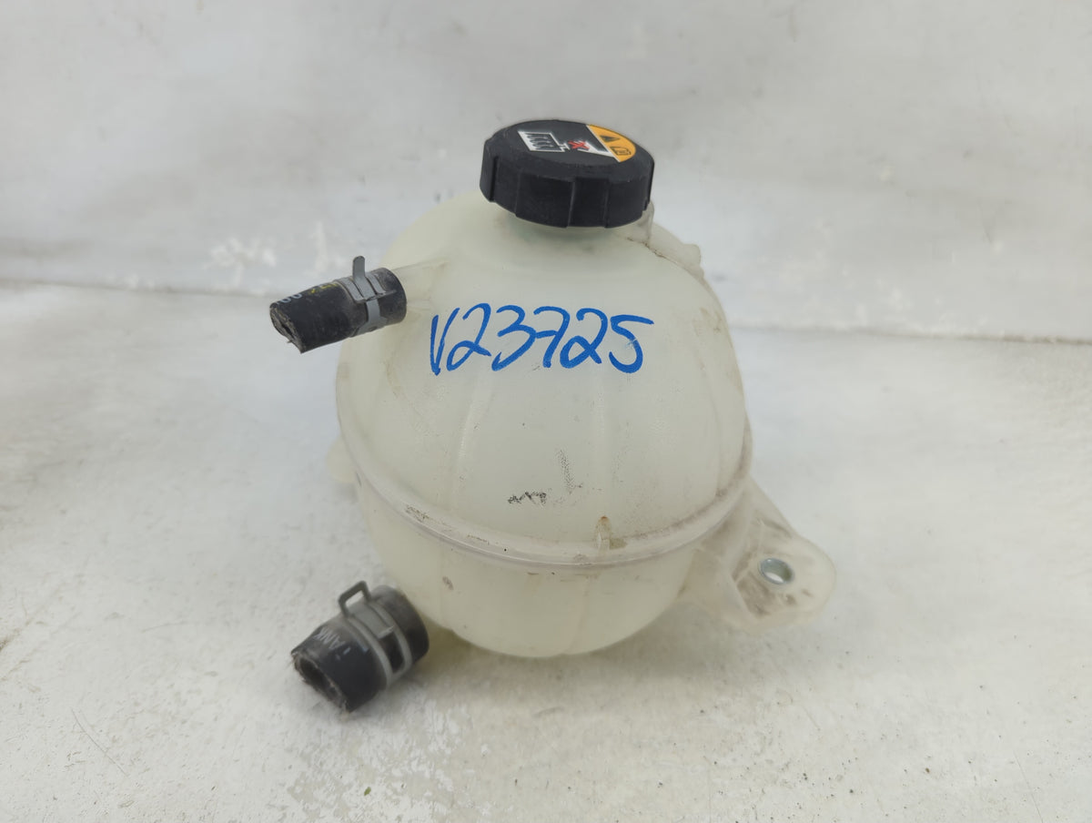 2016-2021 Hyundai Tucson Radiator Coolant Overflow Expansion Tank Bottle 1465706 - Oemusedautoparts1.com