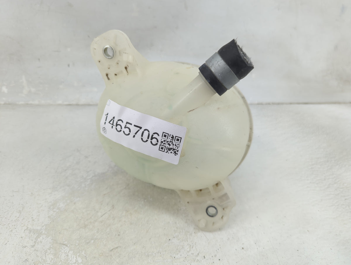 2016-2021 Hyundai Tucson Radiator Coolant Overflow Expansion Tank Bottle 1465706 - Oemusedautoparts1.com