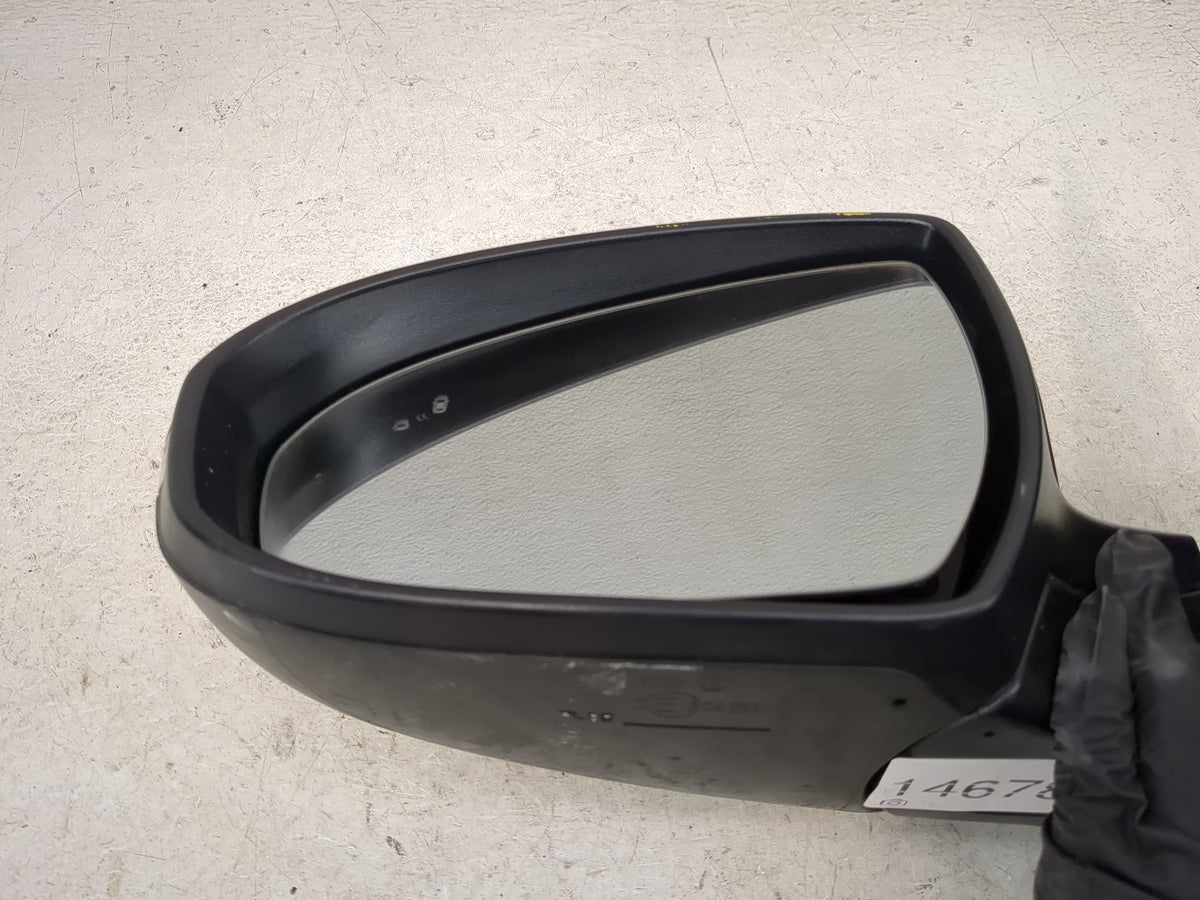 2018 Hyundai Tucson Driver Side View Mirror - Left Door Mirror OEM Used - Oemusedautoparts1.com