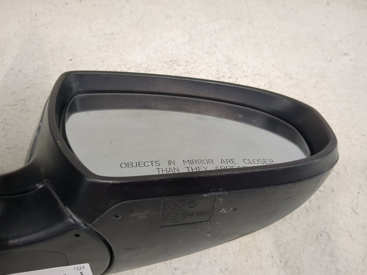 2016-2018 Hyundai Tucson Passenger Side View Mirror - Right Door Mirror OEM Used - Oemusedautoparts1.com