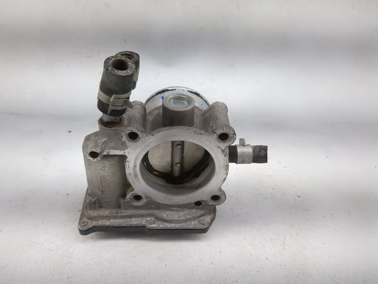 2016-2018 Hyundai Tucson Throttle Body P/N:35100-2B340 5830 11U14 Fits Fits 2015 2016 2017 2018 2019 2020 2021 2022 OEM Used