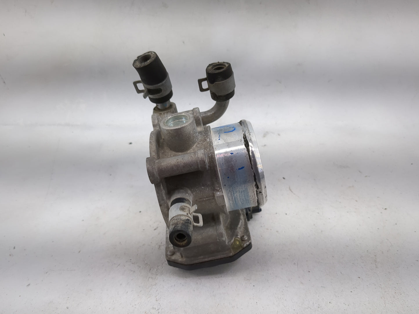 2016-2018 Hyundai Tucson Throttle Body P/N:35100-2B340 5830 11U14 Fits Fits 2015 2016 2017 2018 2019 2020 2021 2022 OEM Used