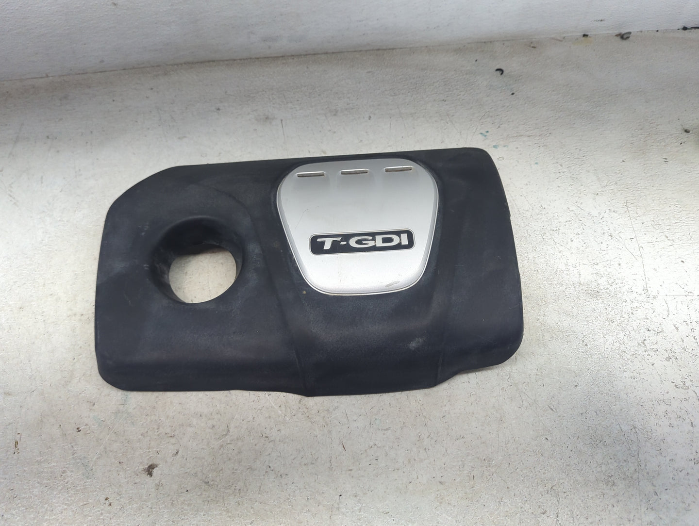 2018 Hyundai Tucson Engine Cover - Oemusedautoparts1.com