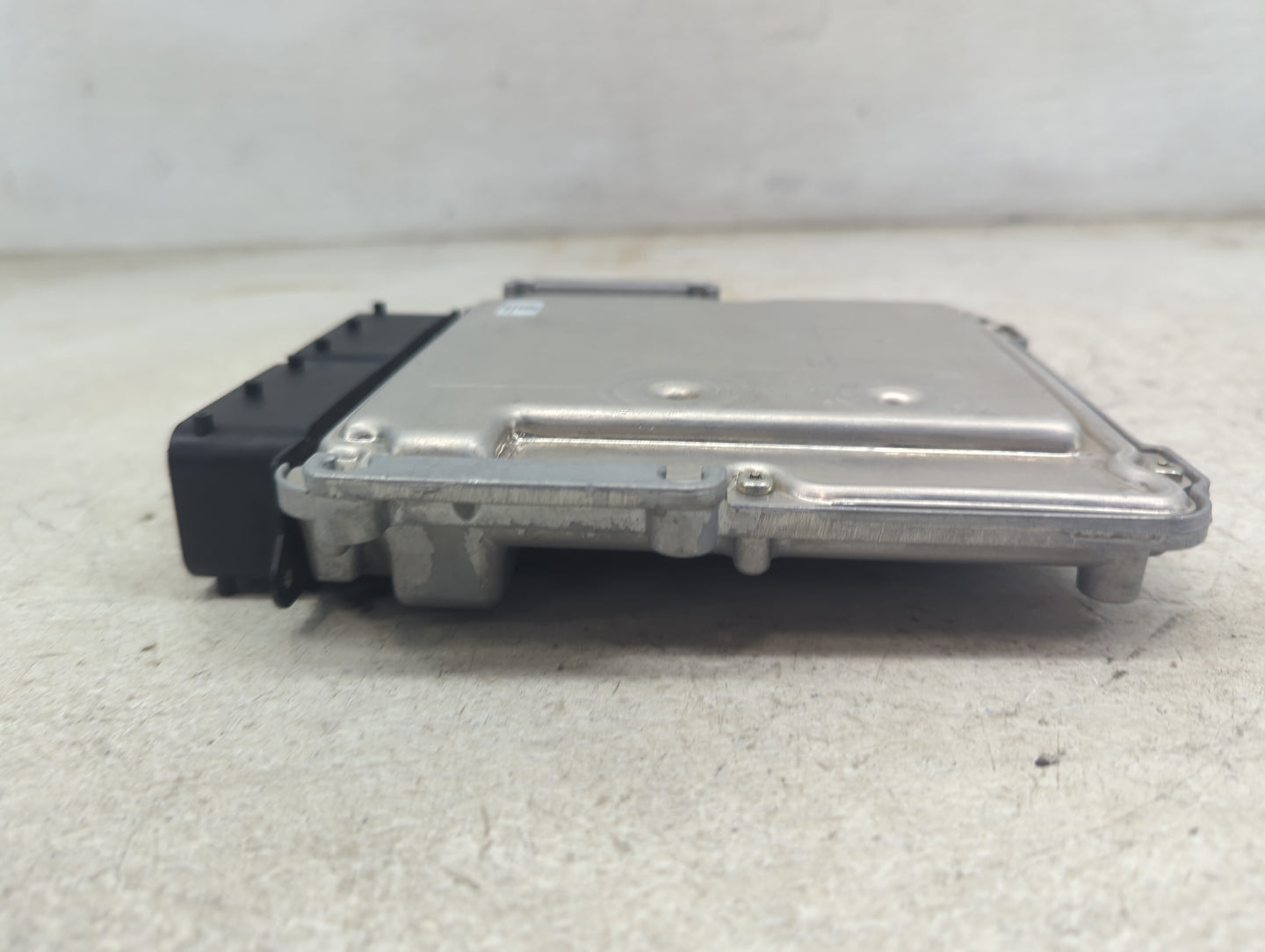 2016-2018 Hyundai Tucson PCM Engine Control Computer ECU ECM PCU OEM P/N:39133-2ETA8 GGTL-HNUAPS00K00 Fits Fits 2016 2017 20