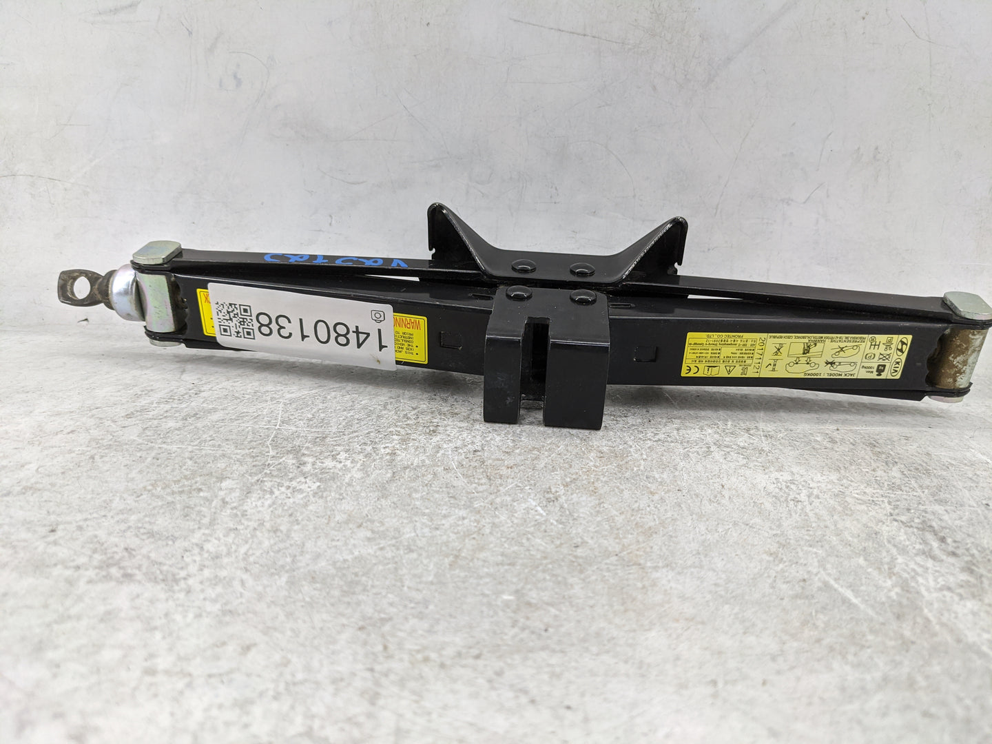2018 Hyundai Tucson Spare Scissor Car Jack 1480138 - Oemusedautoparts1.com