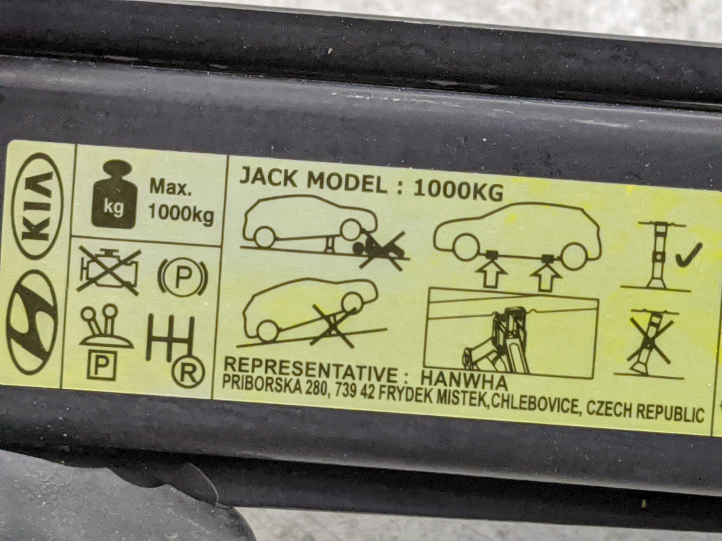2018 Hyundai Tucson Spare Scissor Car Jack 1480138 - Oemusedautoparts1.com