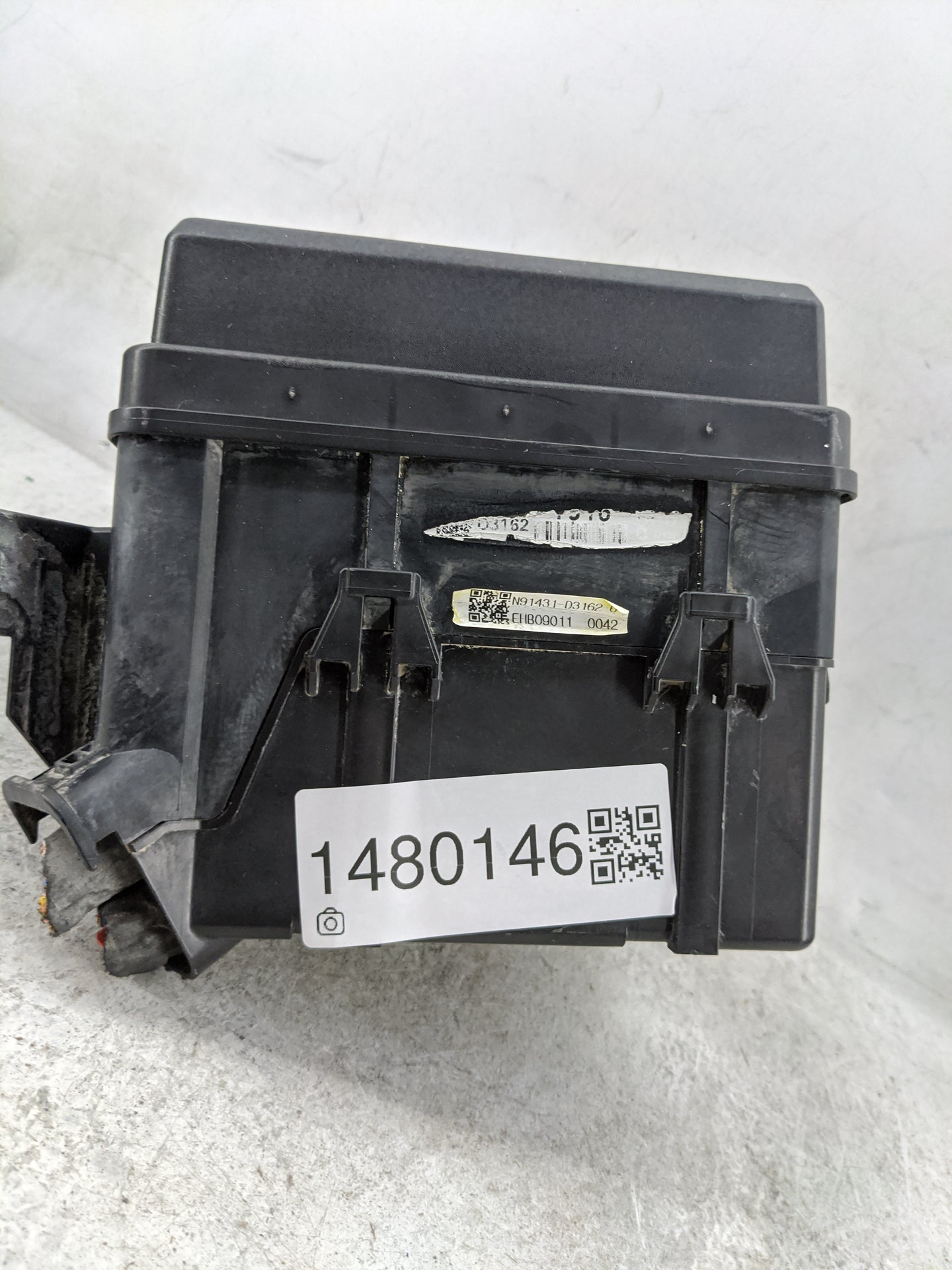 2016-2018 Hyundai Tucson Fusebox Fuse Box Panel Relay Module P/N:91941-D3023 91431-D3162 Fits Fits 2016 2017 2018 OEM Used A
