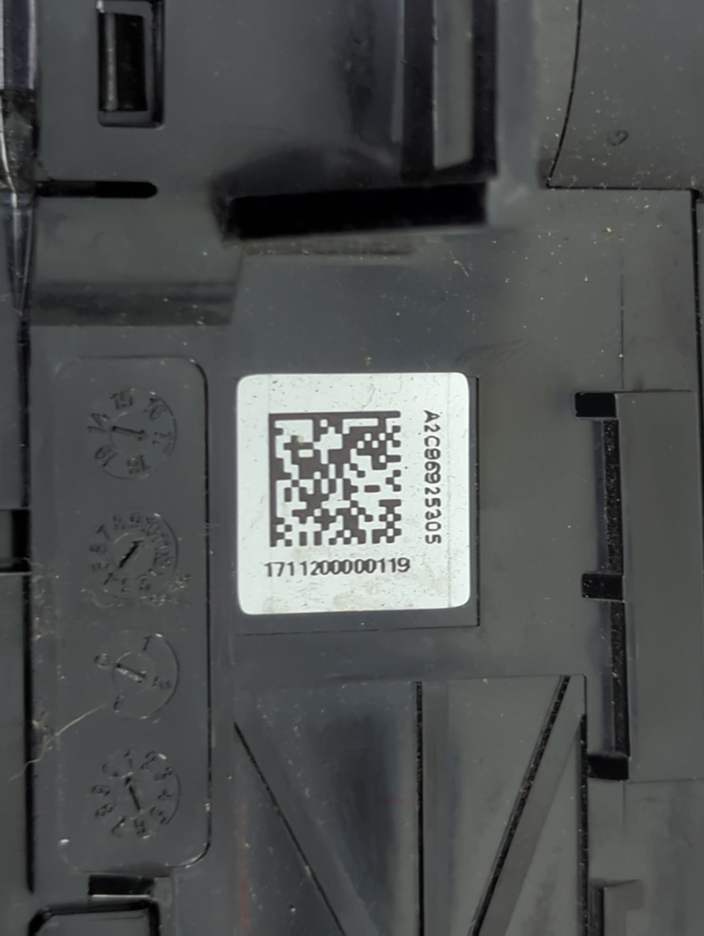 2016-2018 Hyundai Tucson Climate Control Module Temperature AC/Heater Replacement P/N:97250-D3XXX A2C96925305 Fits OEM Used 