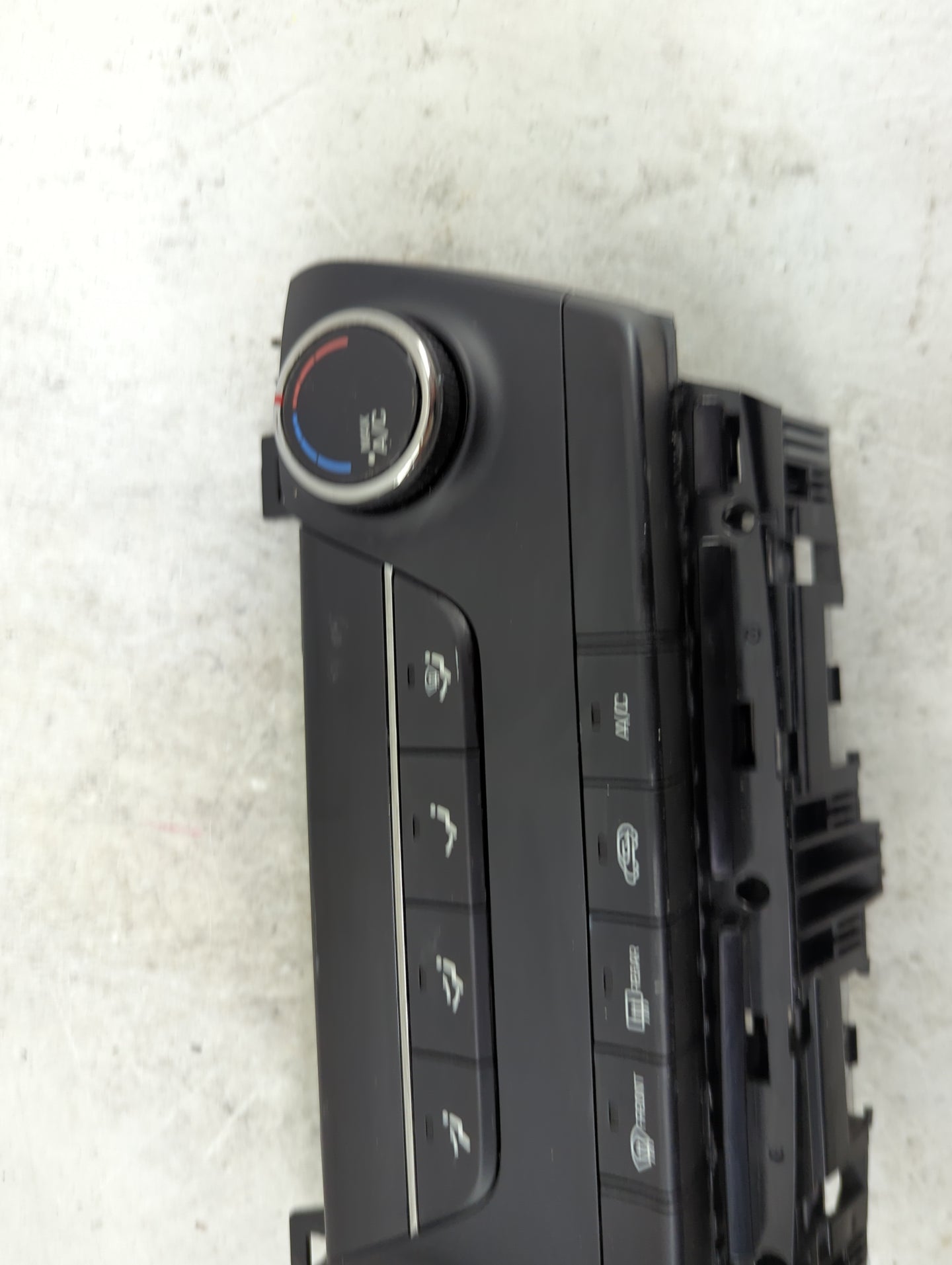 2016-2018 Hyundai Tucson Climate Control Module Temperature AC/Heater Replacement P/N:97250-D3111-TGG 1606131206-033 Fits OE