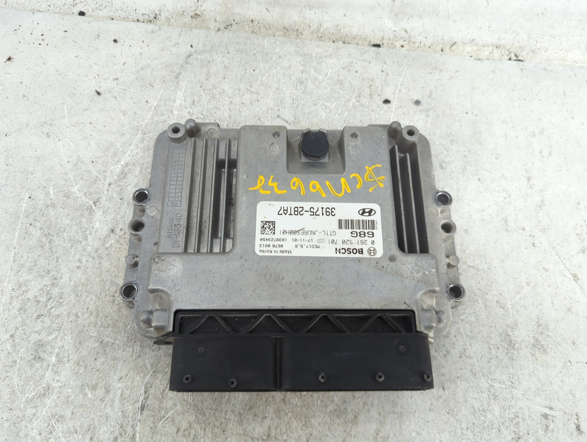 2016-2018 Hyundai Tucson PCM Engine Control Computer ECU ECM PCU OEM P/N:39175-2BTA7 0261S20701 Fits 2016 2017 2018 OEM Used