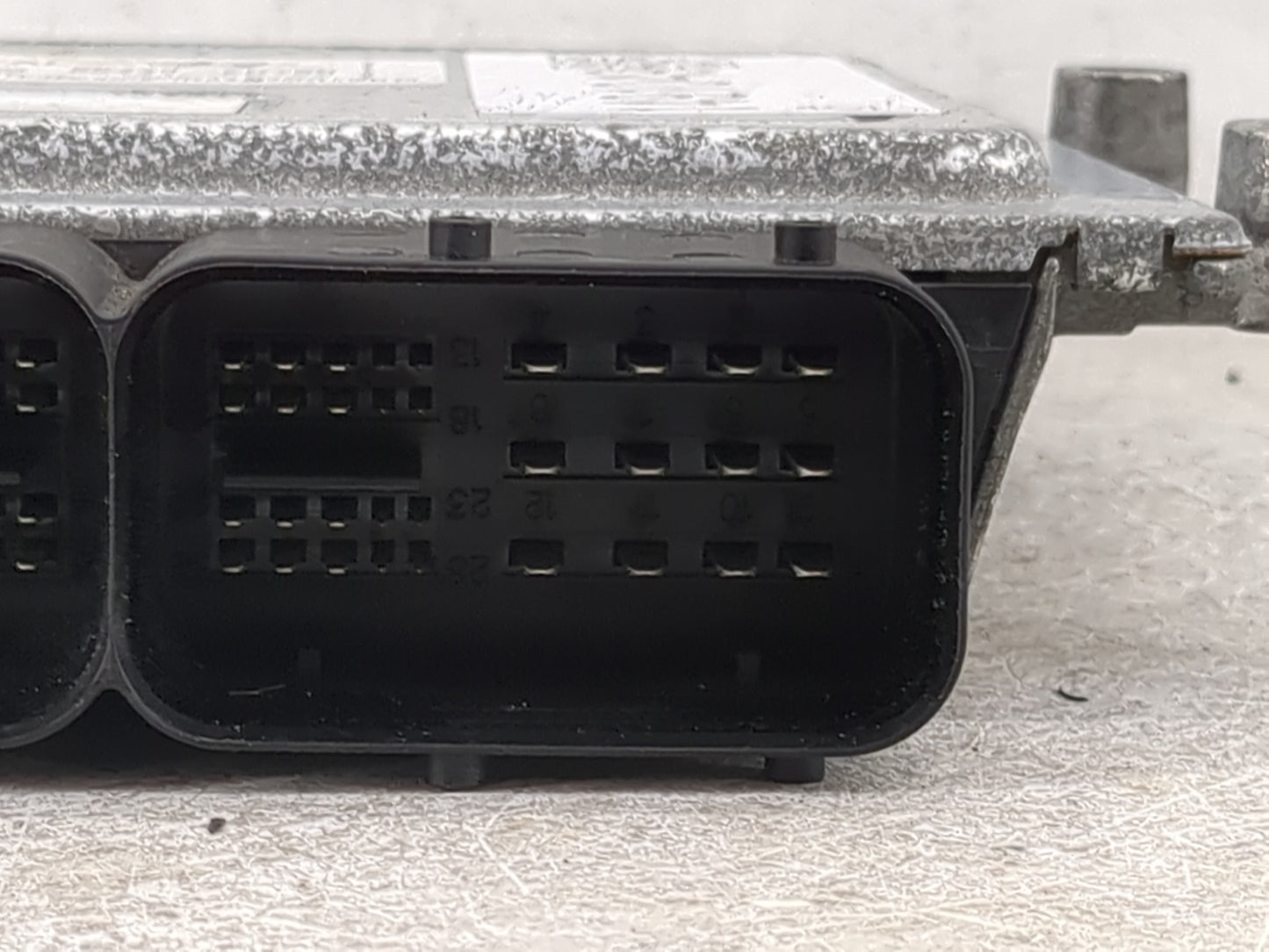 2016-2018 Hyundai Tucson PCM Engine Control Computer ECU ECM PCU OEM P/N:TL61NS2T16S0 A2C9801840501 Fits Fits 2016 2017 2018