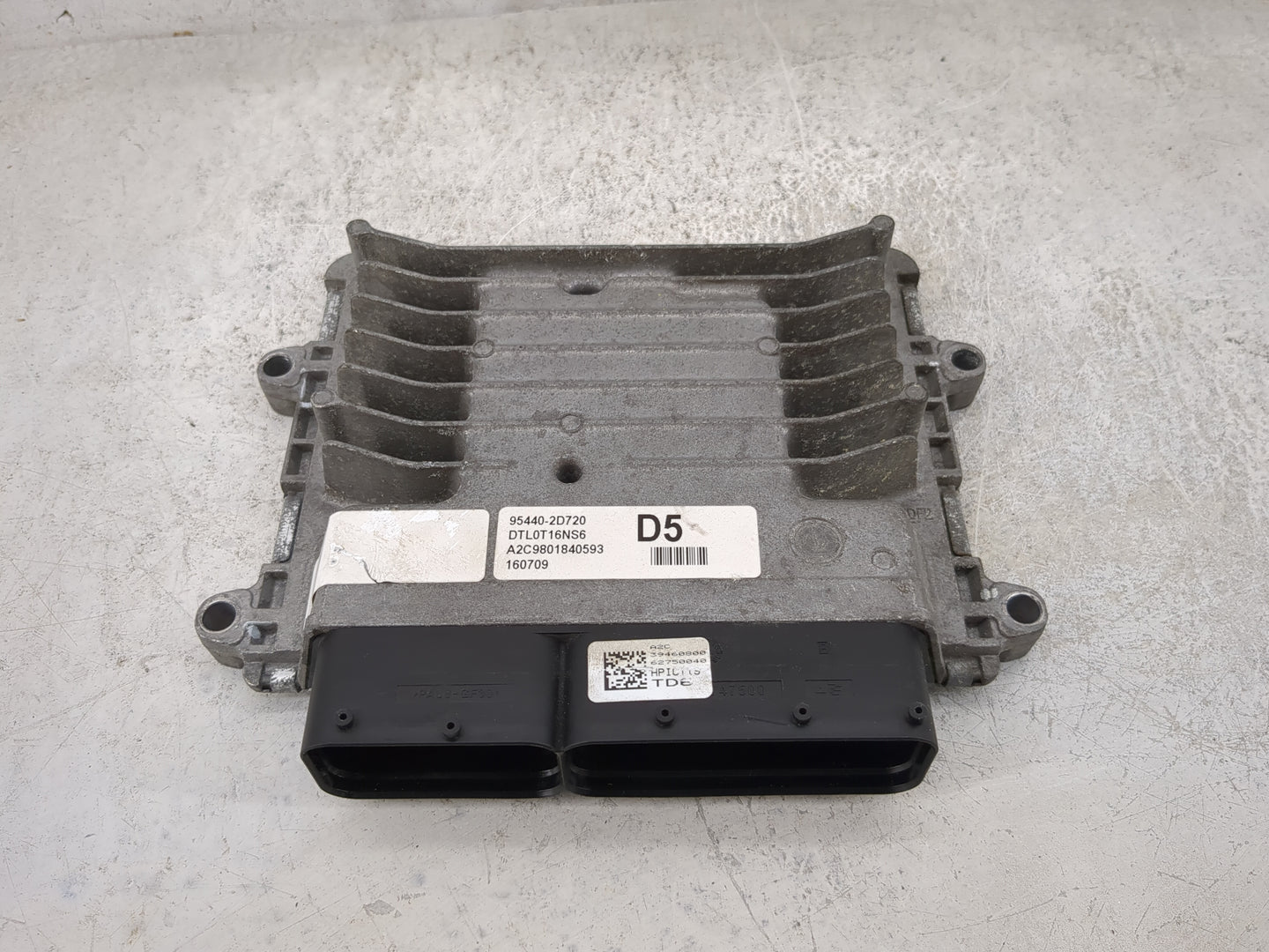 2016-2018 Hyundai Tucson PCM Engine Control Computer ECU ECM PCU OEM P/N:TL61NS2T16S0 A2C9801840501 Fits Fits 2016 2017 2018