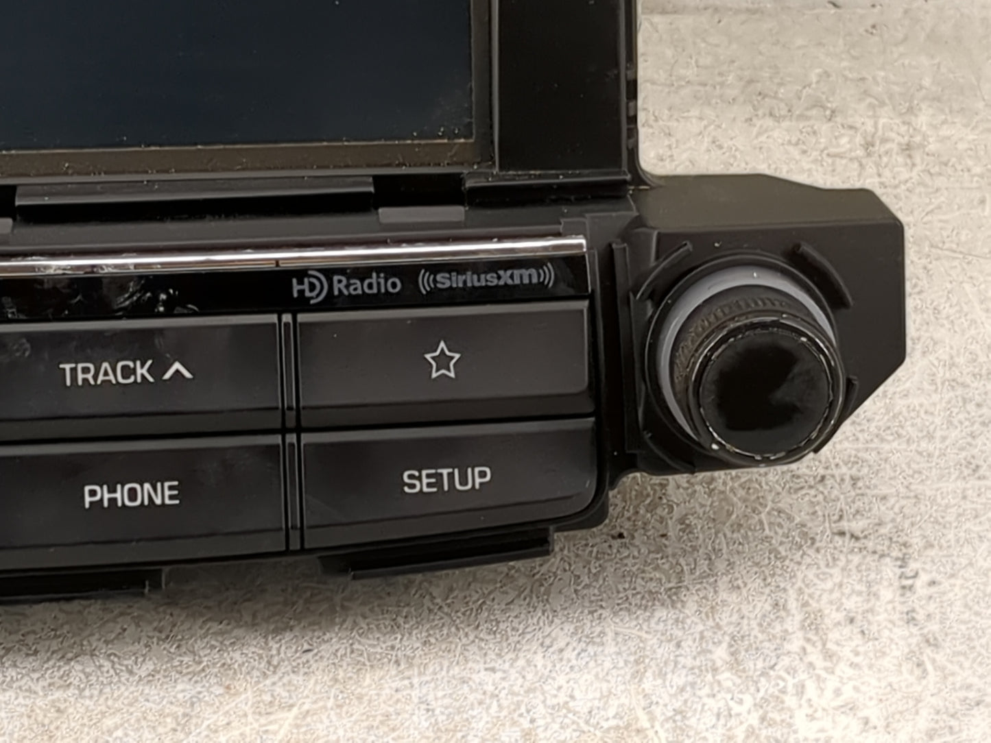 2018 Hyundai Tucson Radio AM FM Cd Player Receiver Replacement P/N:96160-D31004X ADB40D3AN, TQ8-ADB40D3AN Fits OEM Used Auto