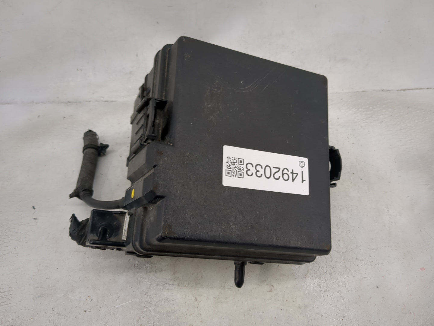 2016-2018 Hyundai Tucson Fusebox Fuse Box Panel Relay Module P/N:91431-D3022-64 N91431-D3022 Fits Fits 2016 2017 2018 OEM Us