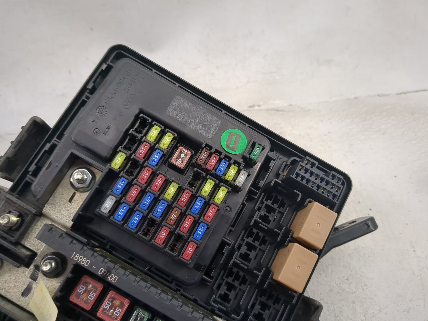2016-2018 Hyundai Tucson Fusebox Fuse Box Panel Relay Module P/N:91431-D3022-64 N91431-D3022 Fits Fits 2016 2017 2018 OEM Us