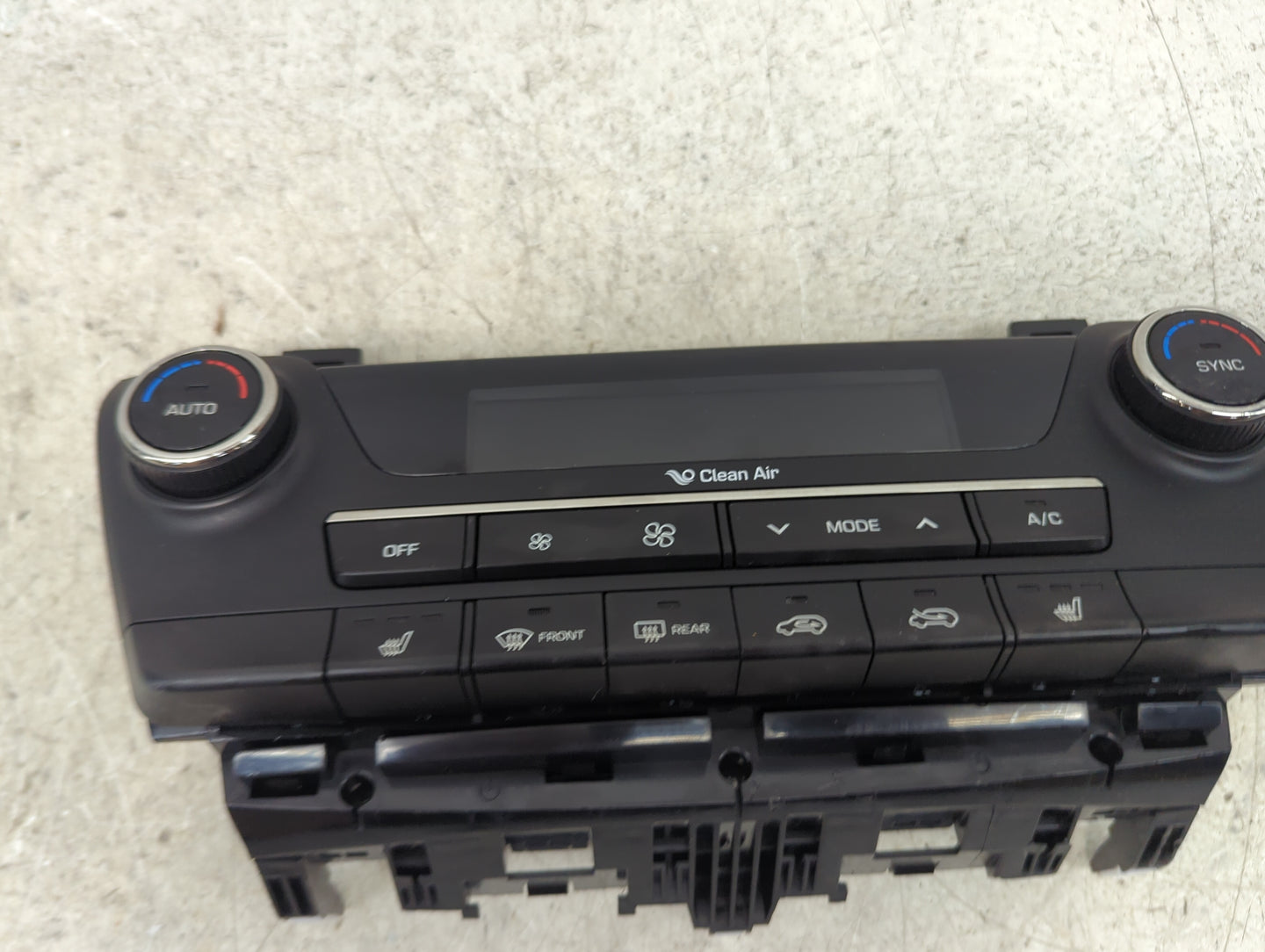 2016-2018 Hyundai Tucson Climate Control Module Temperature AC/Heater Replacement P/N:97250-D3571TGG Fits Fits 2016 2017 201